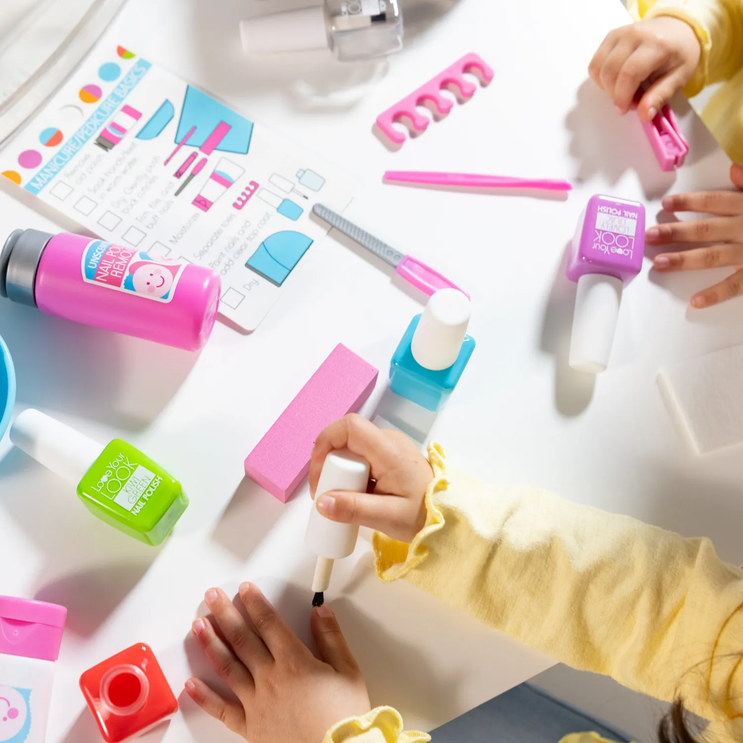 Melissa & Doug Love Your Look Nagelstudio Spielset 20-teilig