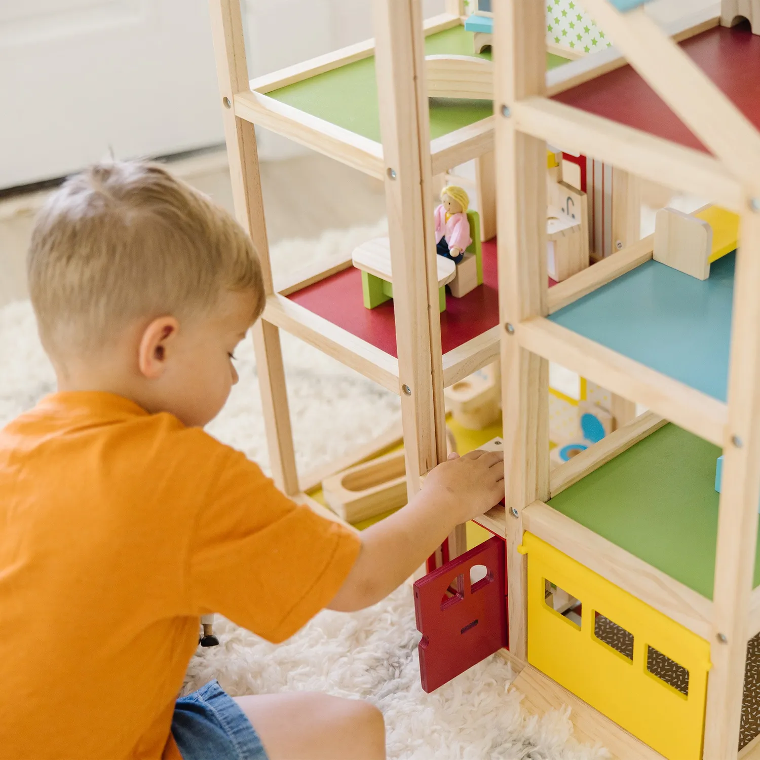 Melissa & Doug Hi-Rise Puppenhaus Holz mit Möbeln