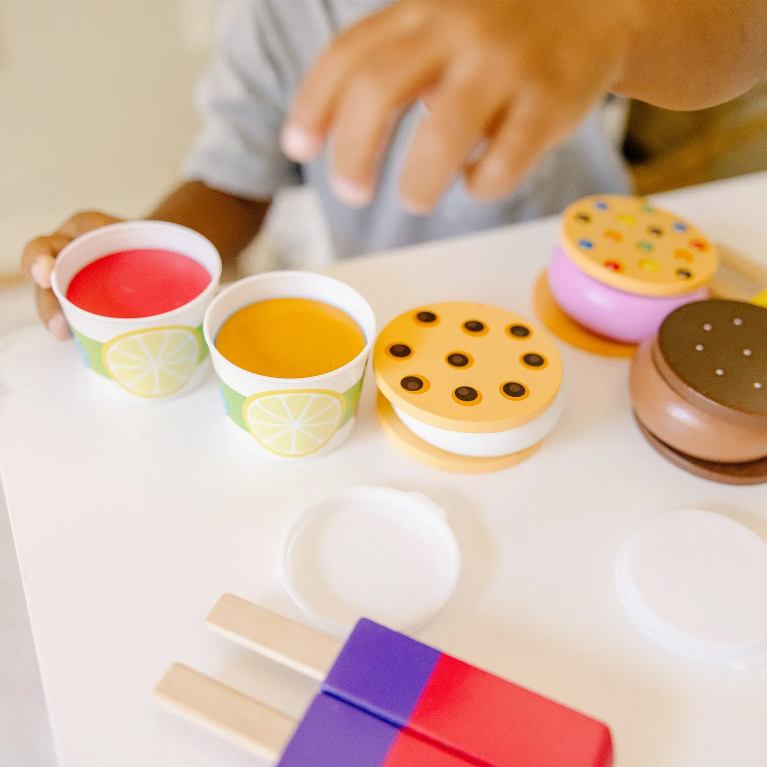 Melissa & Doug Frozen Treats Spieleis Holz 24-teilig stapelbar