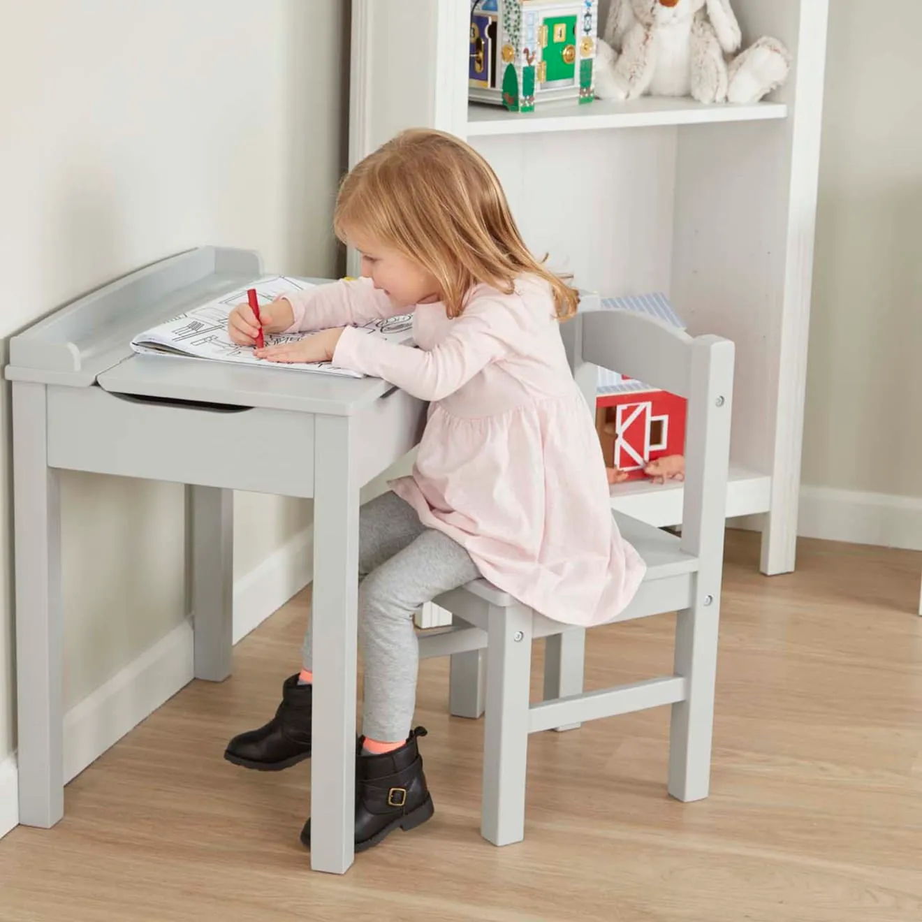 Melissa & Doug Lift-Top Desk Kinderschreibtisch mit Stuhl grau