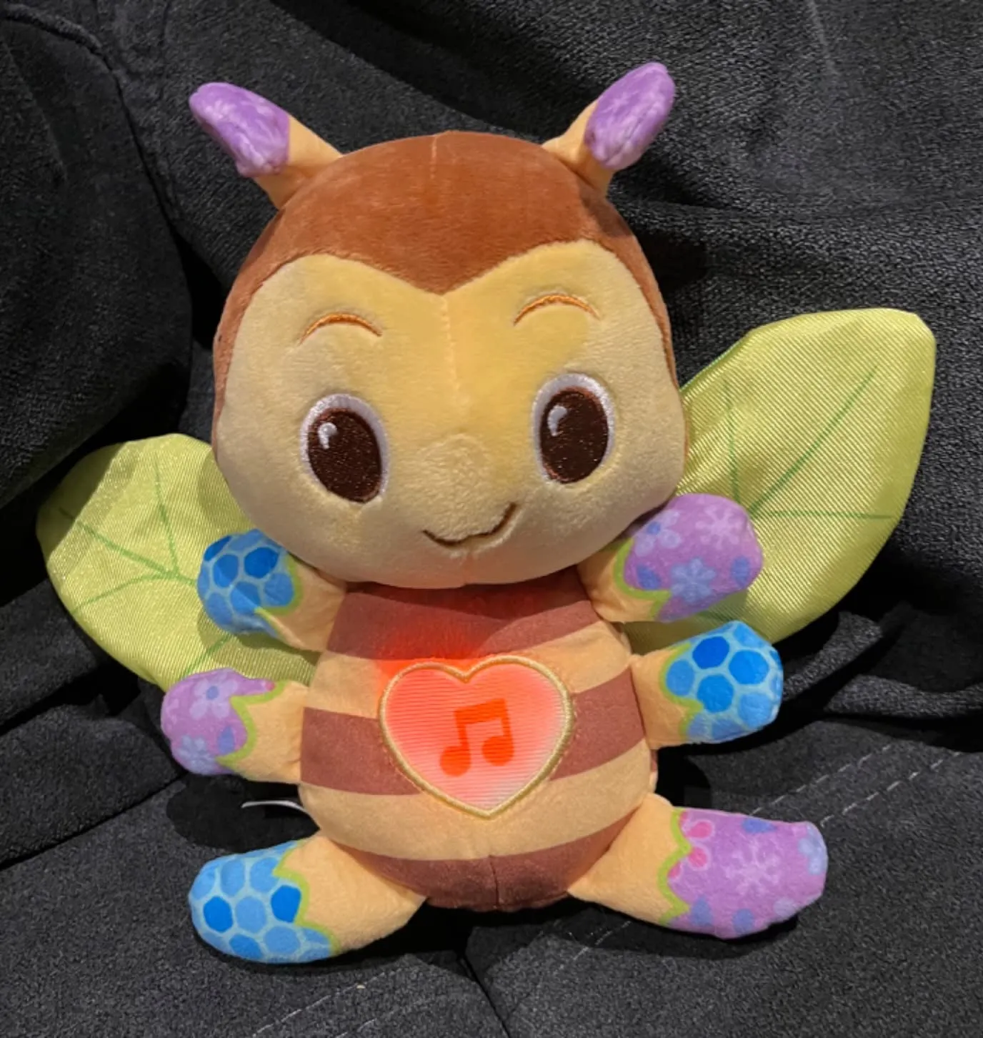 VTech Baby Musik-Kuschelbiene Plüsch Handpuppe 3-24 Monate