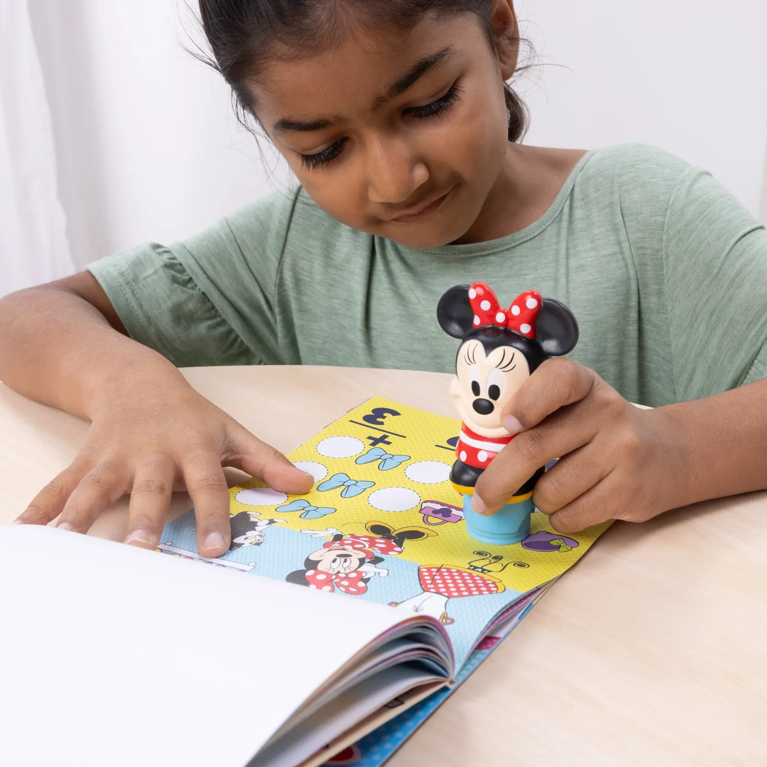 Melissa & Doug Sticker WOW Minnie Mouse Sticker-Set 500 Sticker