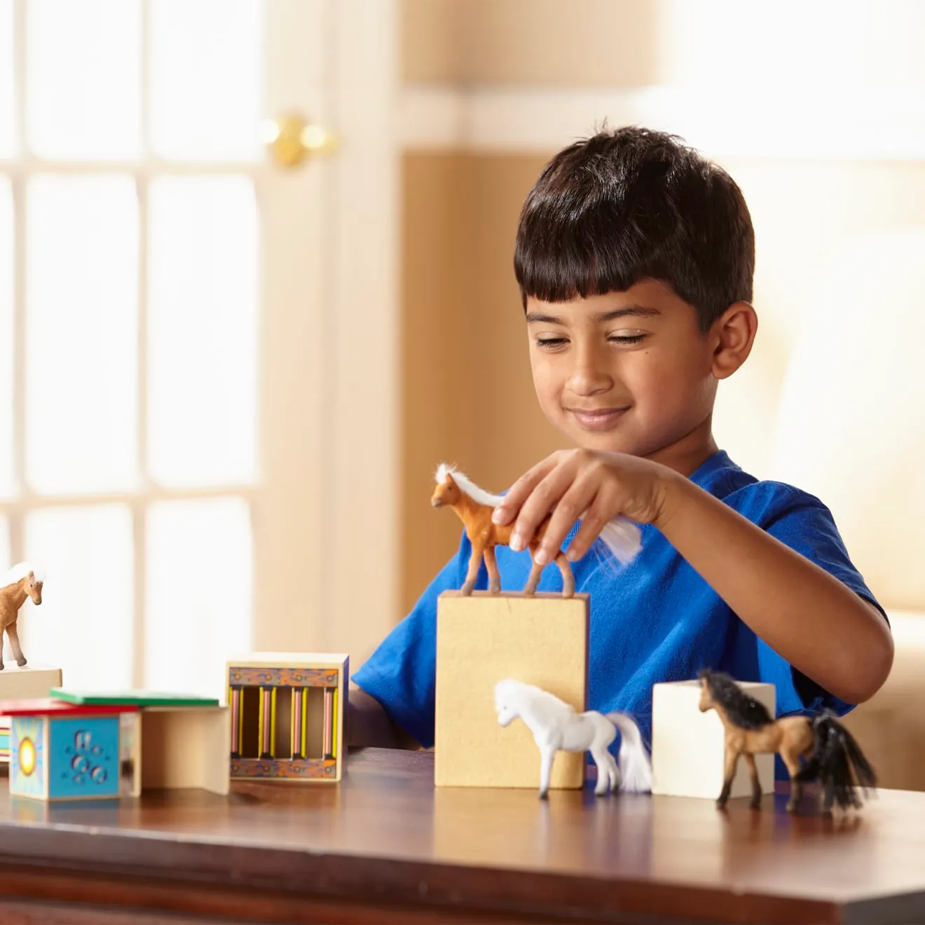 Melissa & Doug Pferdetransporter Holzspielzeug mit 2 Pferden