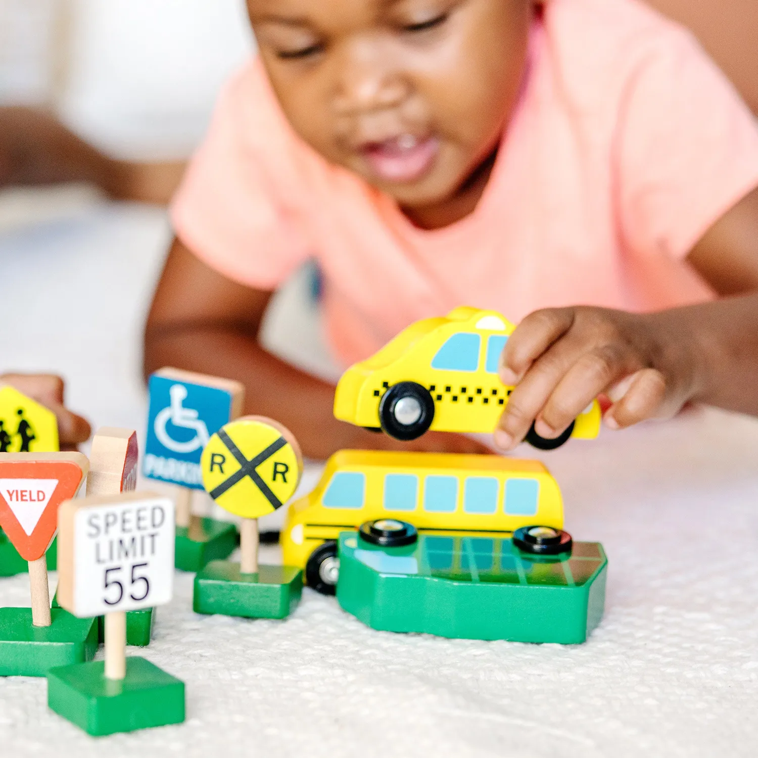 Melissa & Doug Fahrzeuge Verkehrszeichen Holzspielzeug 15-tlg ab 3 J