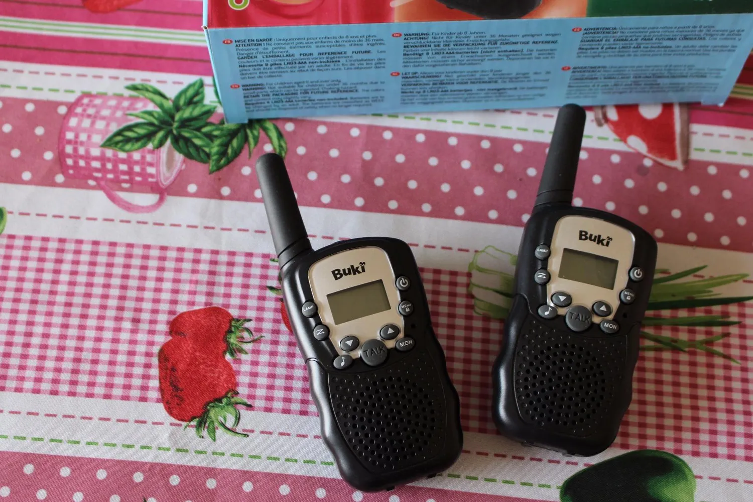 Buki TW01 Walkie Talkie Funkgerät 2er Set 3 km