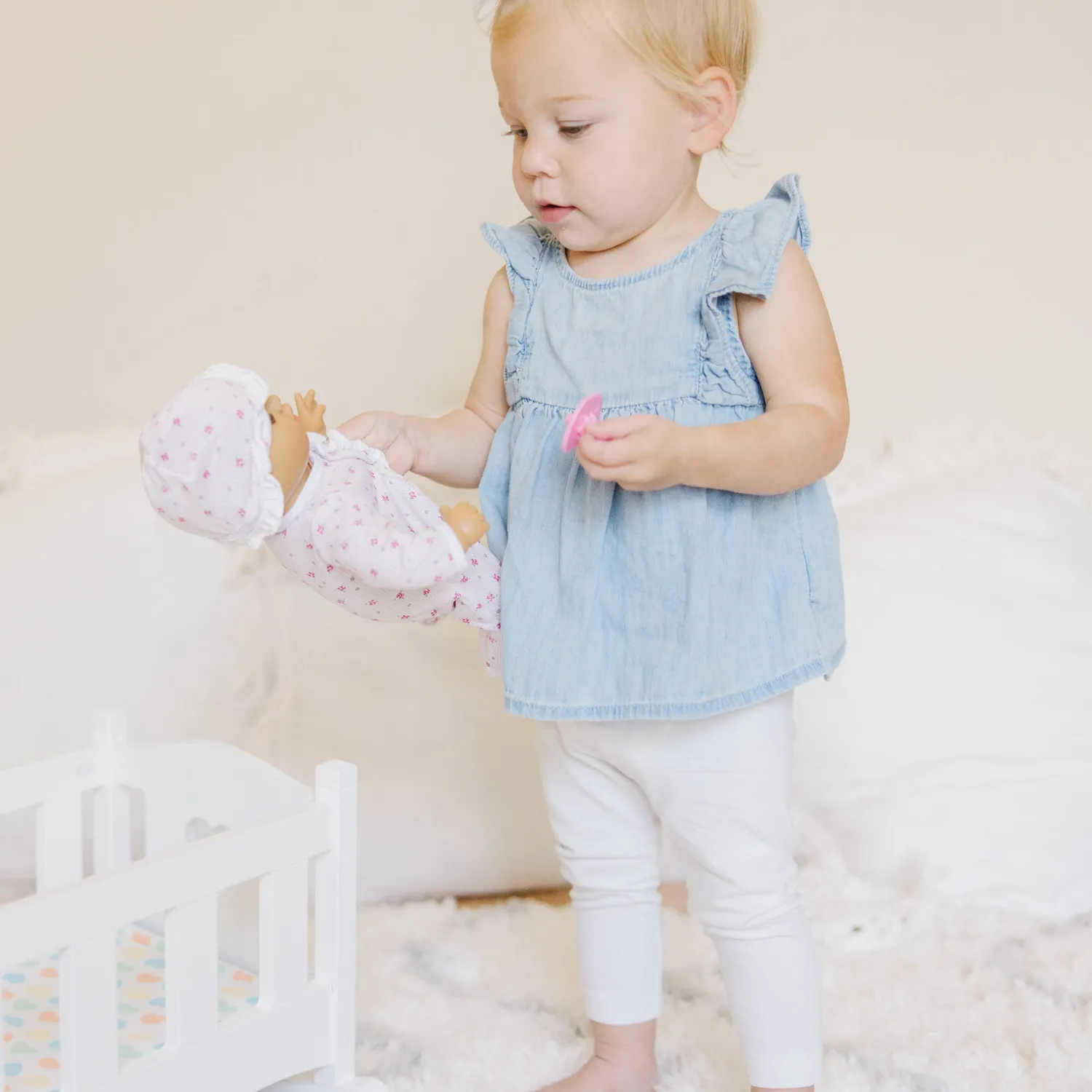 Melissa & Doug Mine to Love Puppenwiege Holz Weiß