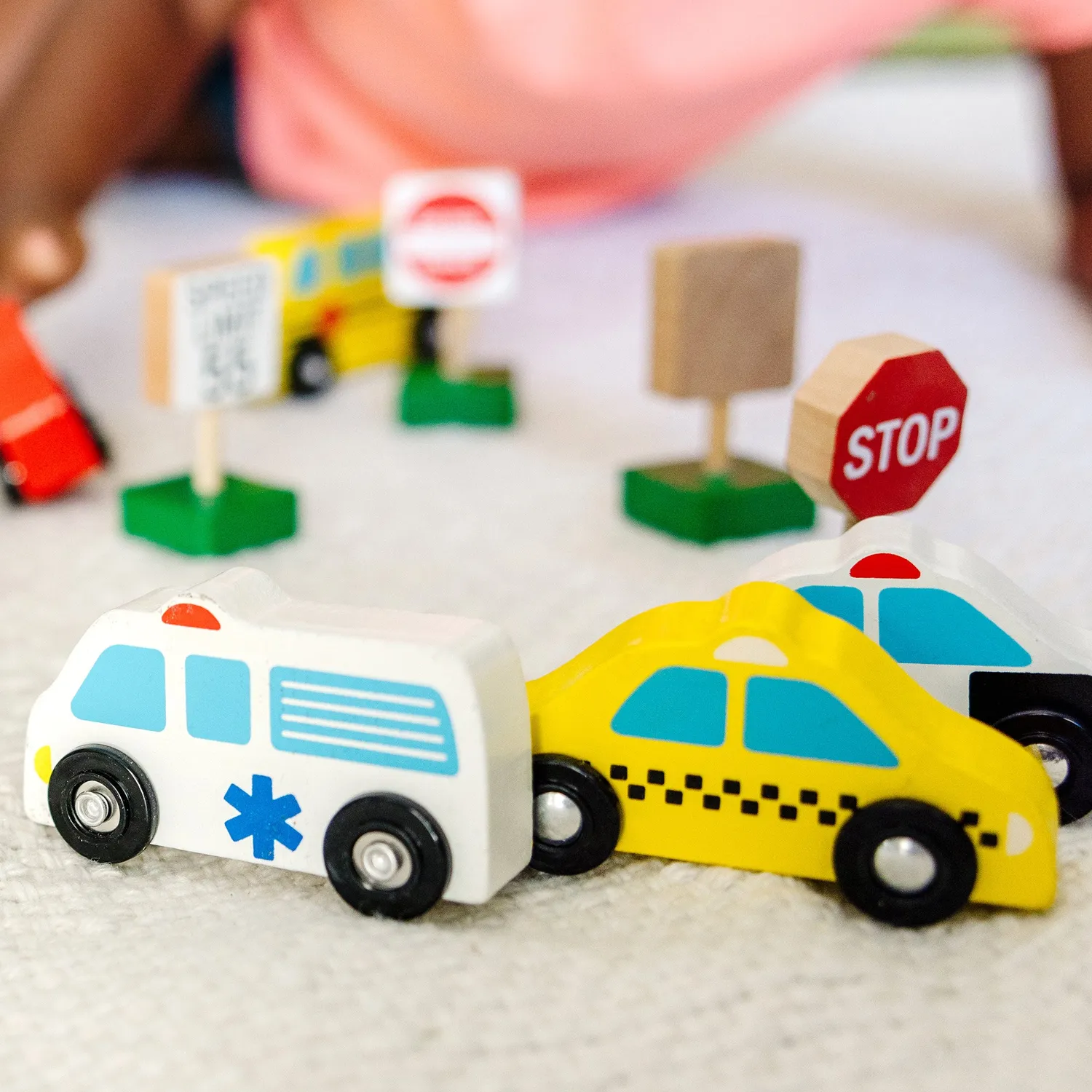 Melissa & Doug Fahrzeuge Verkehrszeichen Holzspielzeug 15-tlg ab 3 J