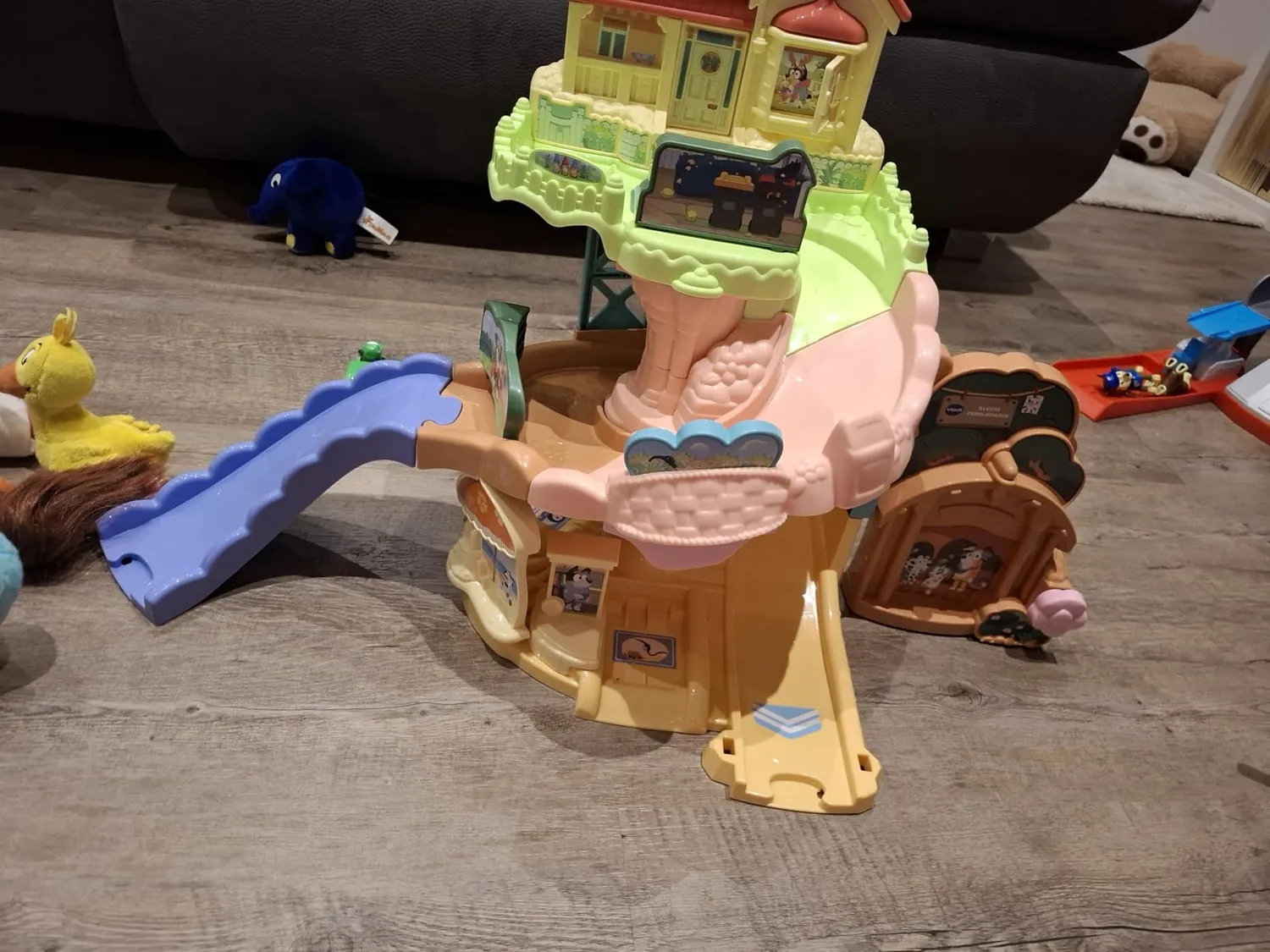 VTech Tut Tut Baby Flitzer Blueys Familienhaus Spielset