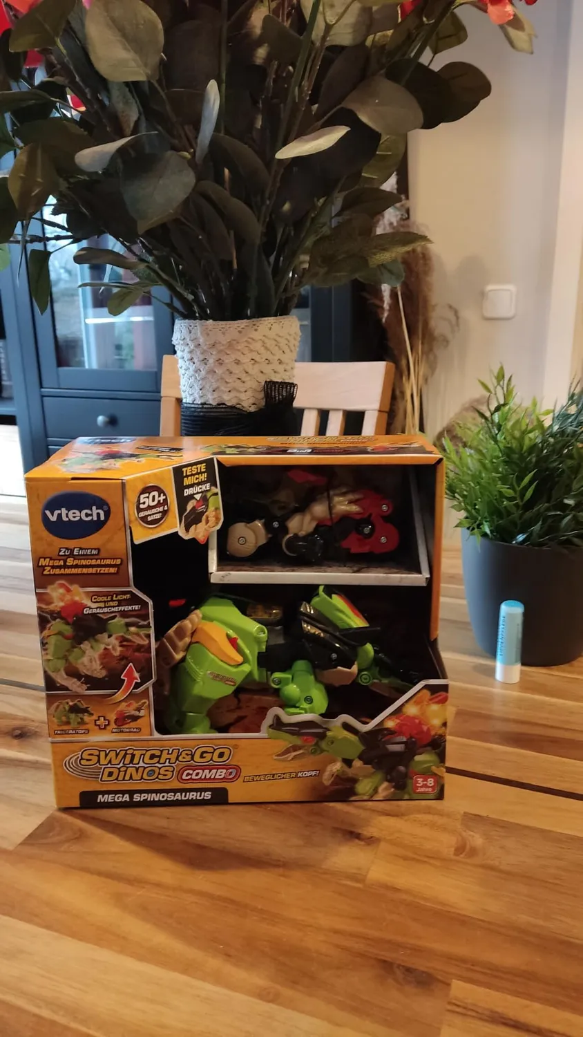 VTech Switch and Go Dinos Mega Spinosaurus 2-in-1 Dino