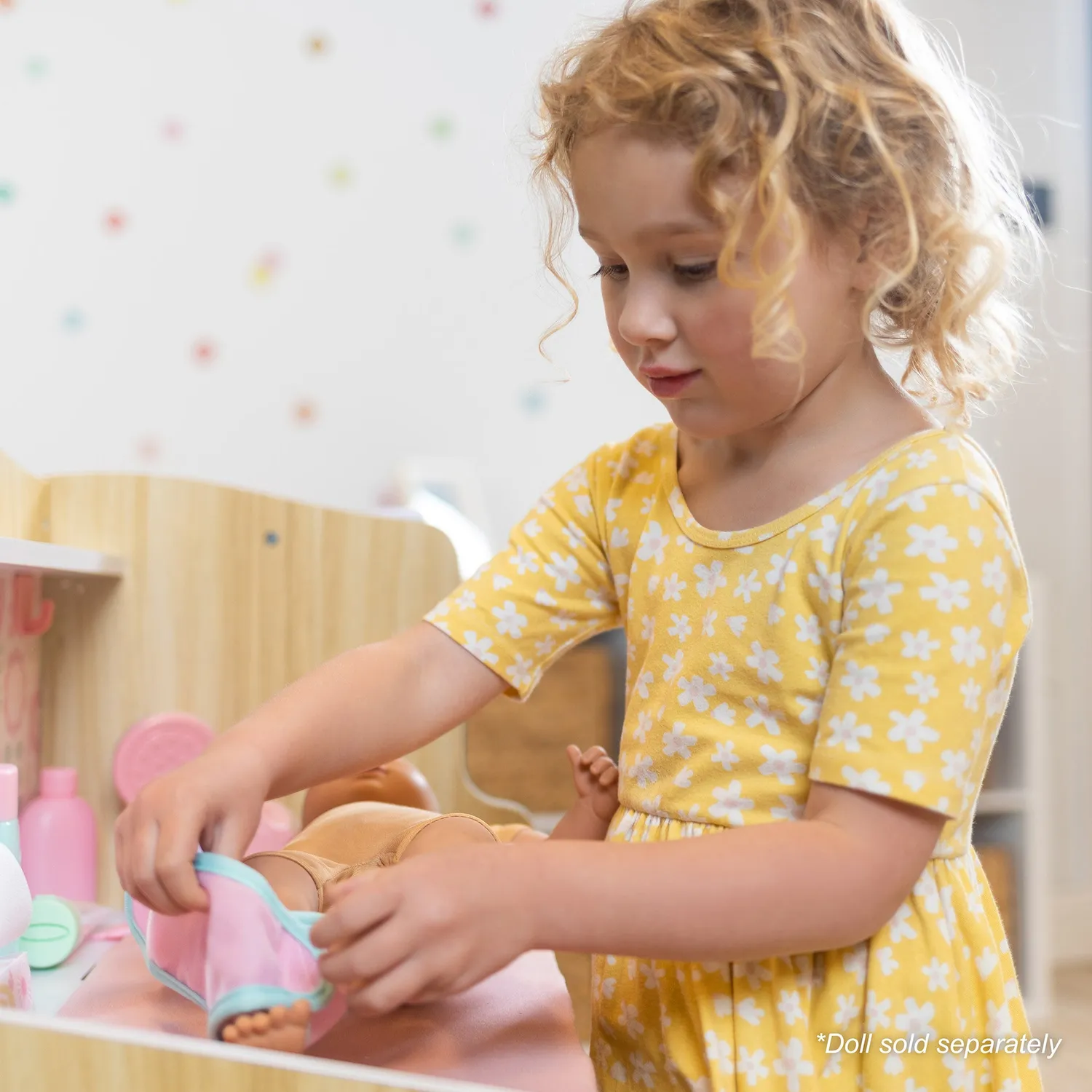 Melissa & Doug Baby Care Center Puppen Pflegestation Holz