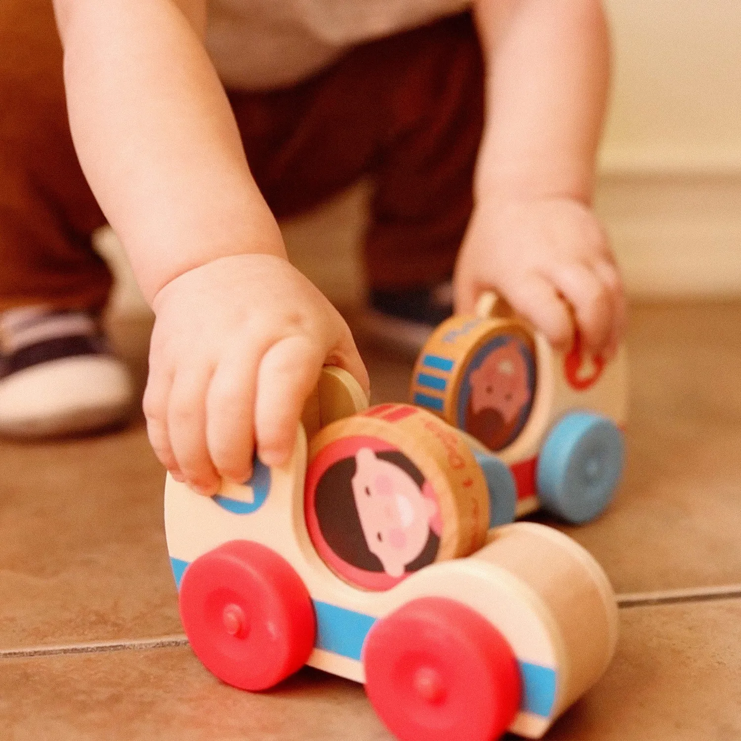 Melissa and Doug GO Tots Holz Rennautos 2er-Set