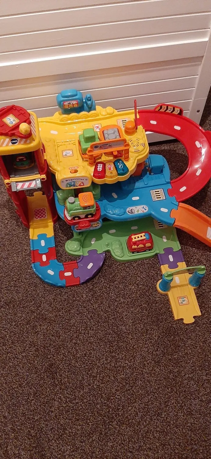 VTech Tut Tut Baby Flitzer Parkgarage 3-Etagen Garage mit Lift