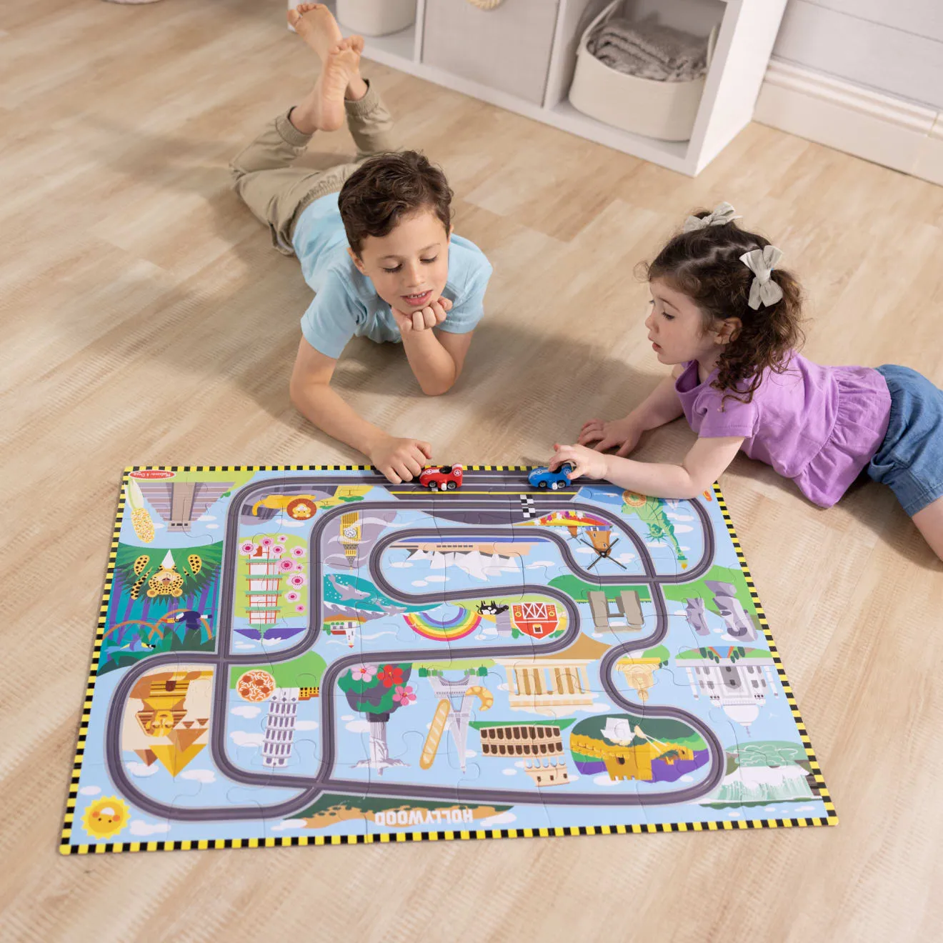 Melissa & Doug Race Around the World Bodenpuzzle 48 Teile Rennbahn