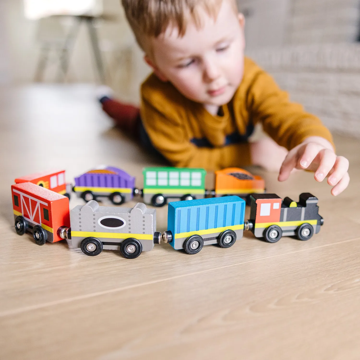 Melissa & Doug Magnetic Wooden Train Cars Holzeisenbahn 8-teilig