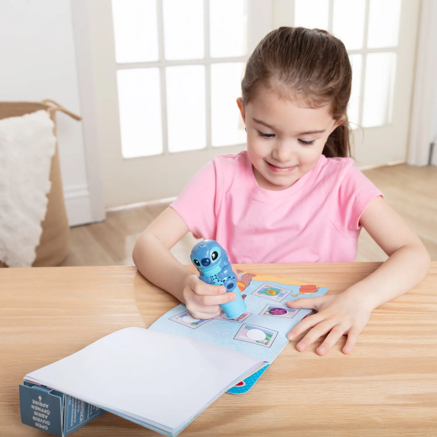 Melissa & Doug Sticker WOW Disney Stitch Album 300 Sticker