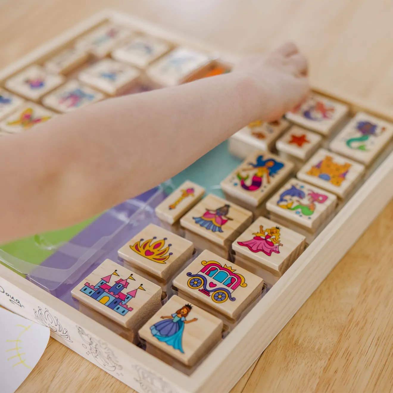 Melissa & Doug Deluxe Fairy Tale Holzstempel Set 38-teilig Märchen