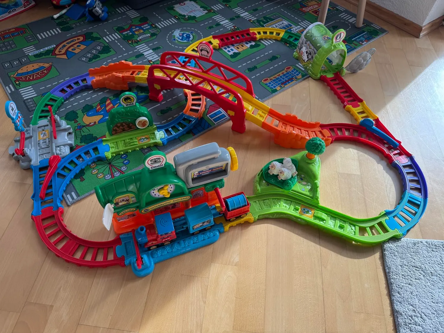 VTech Tut Tut Baby Flitzer Bunter Bahnhof Zug Spielset Motor
