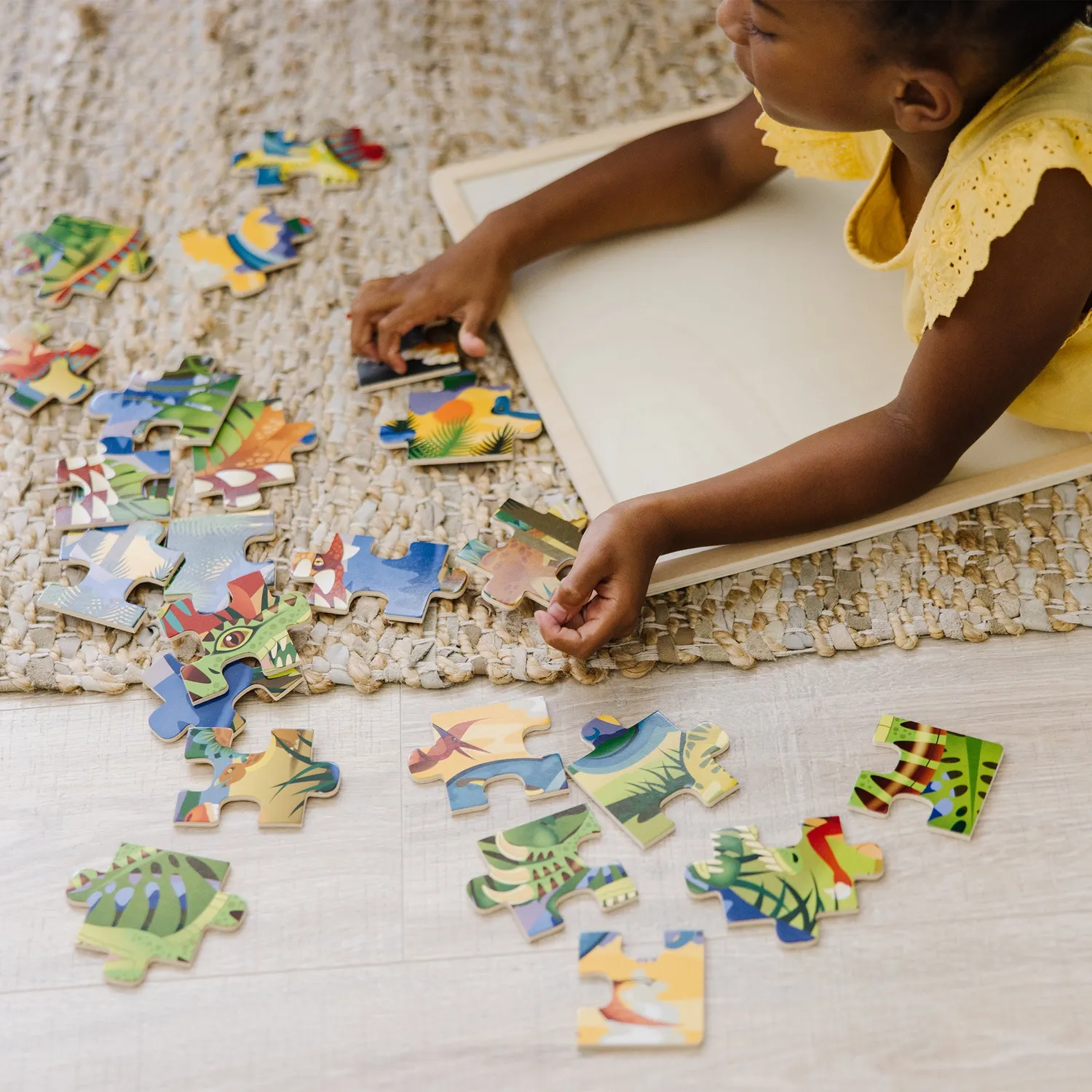 Melissa & Doug Dinosaurier Holzpuzzle 24 Teile mit Tablett