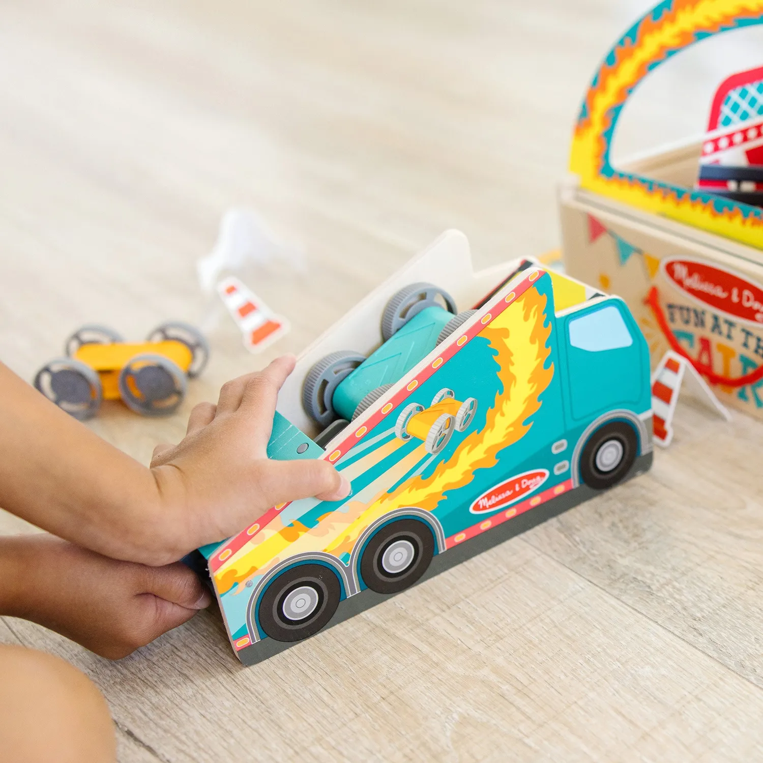 Melissa & Doug Fun at the Fair Stunt Cars Rennbahn Holz