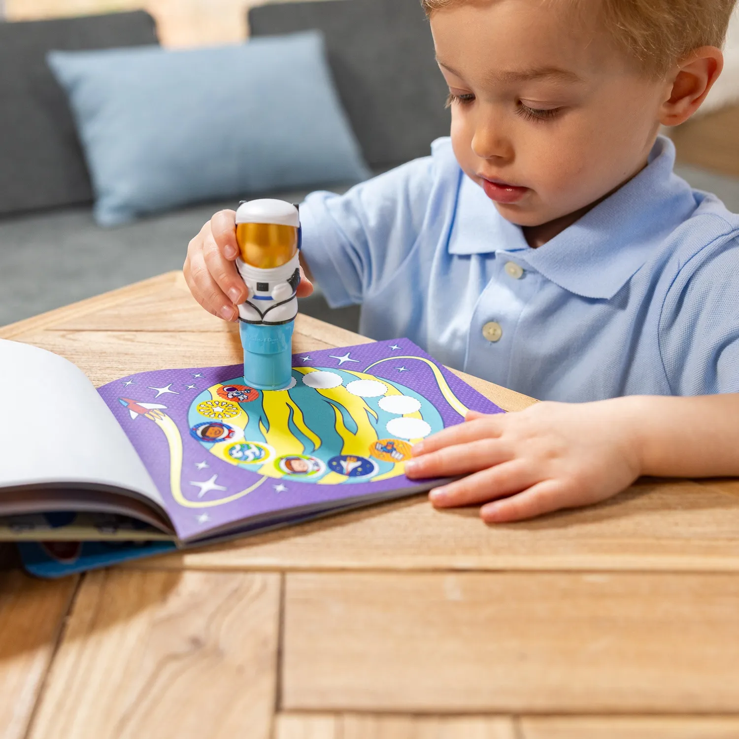 Melissa & Doug Sticker WOW Astronaut Stickerheft Stempel