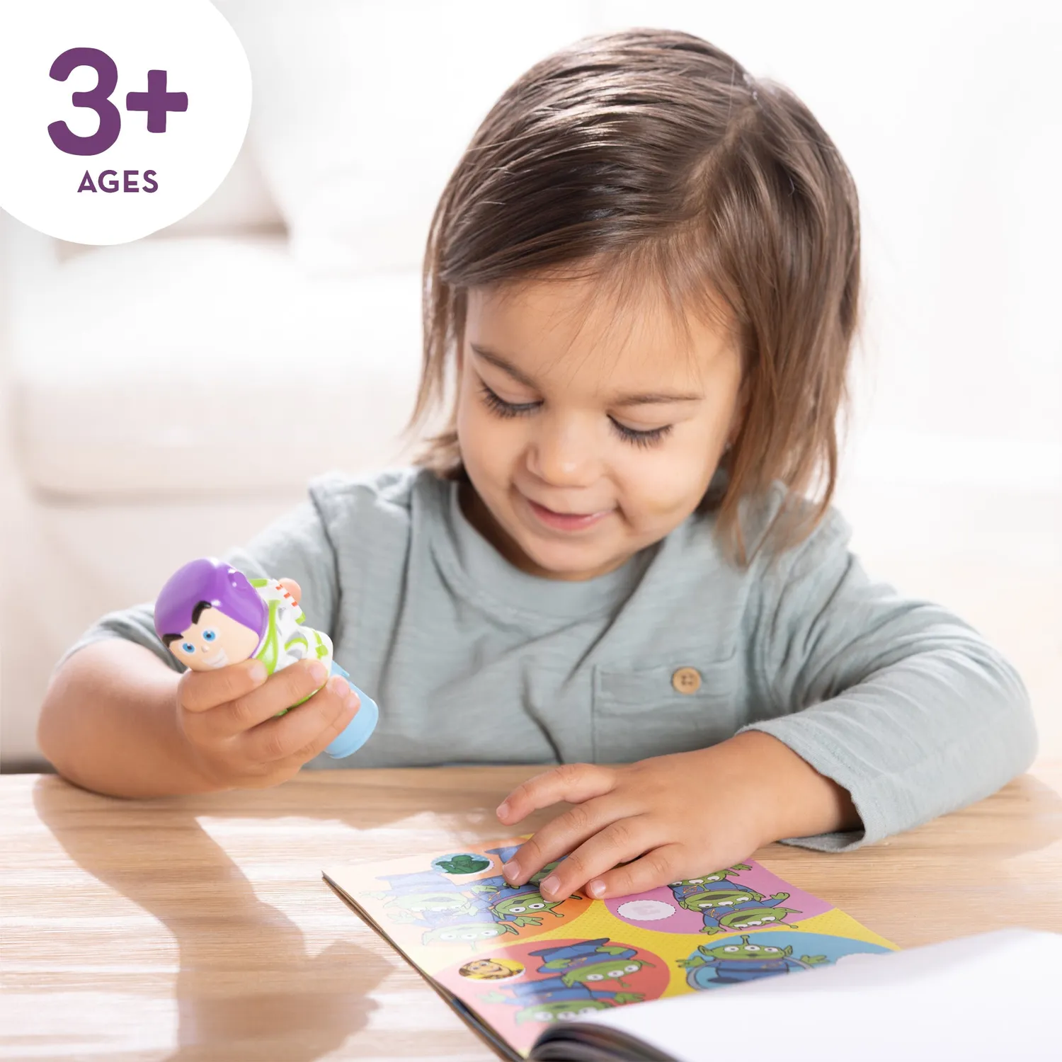 Melissa & Doug Sticker WOW! Buzz Lightyear Stickerbuch