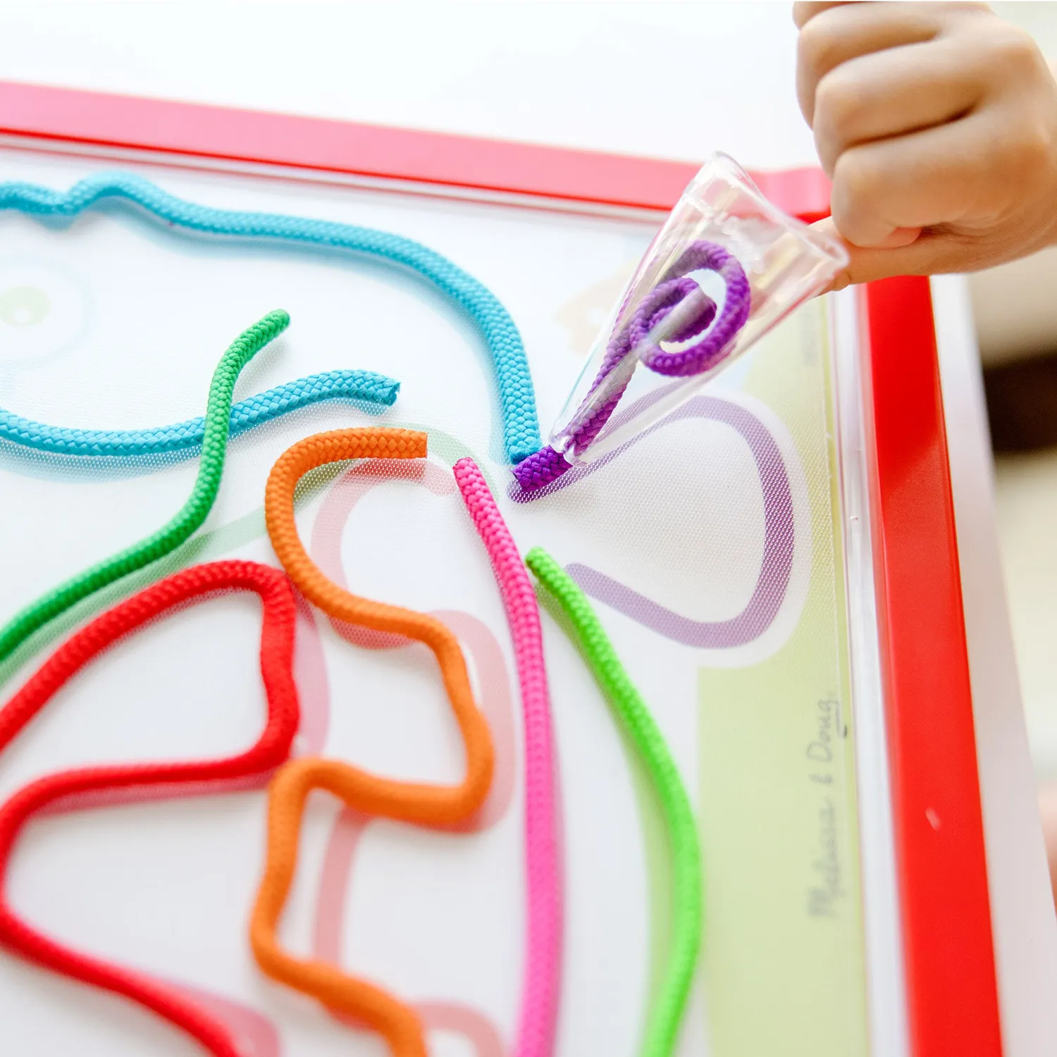 Melissa & Doug Rainbow Cord Picture Pattern Maker Bastelset Kordel