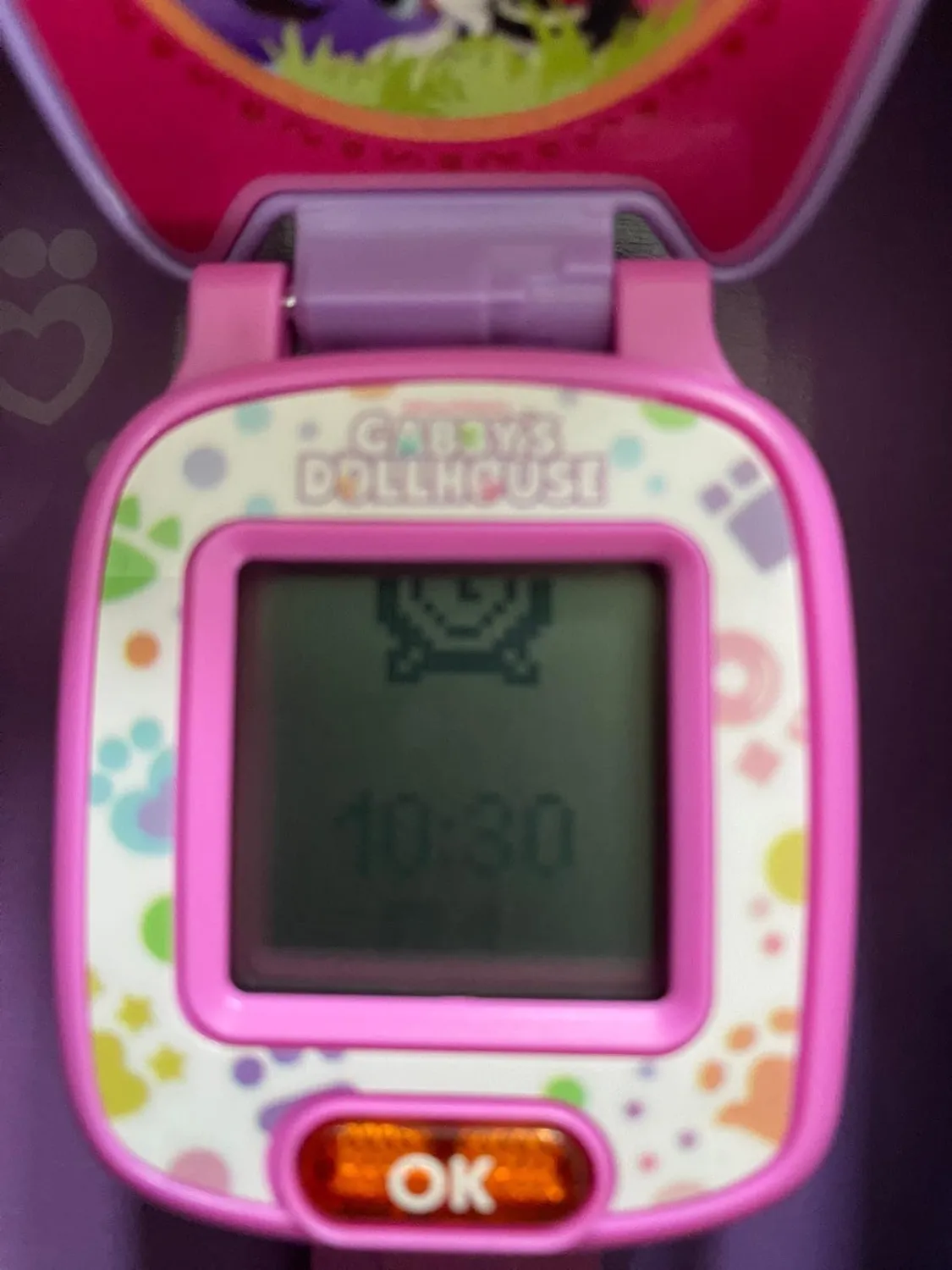VTech Gabbys Dollhouse Lernuhr mit 4 Spielen und Stimme