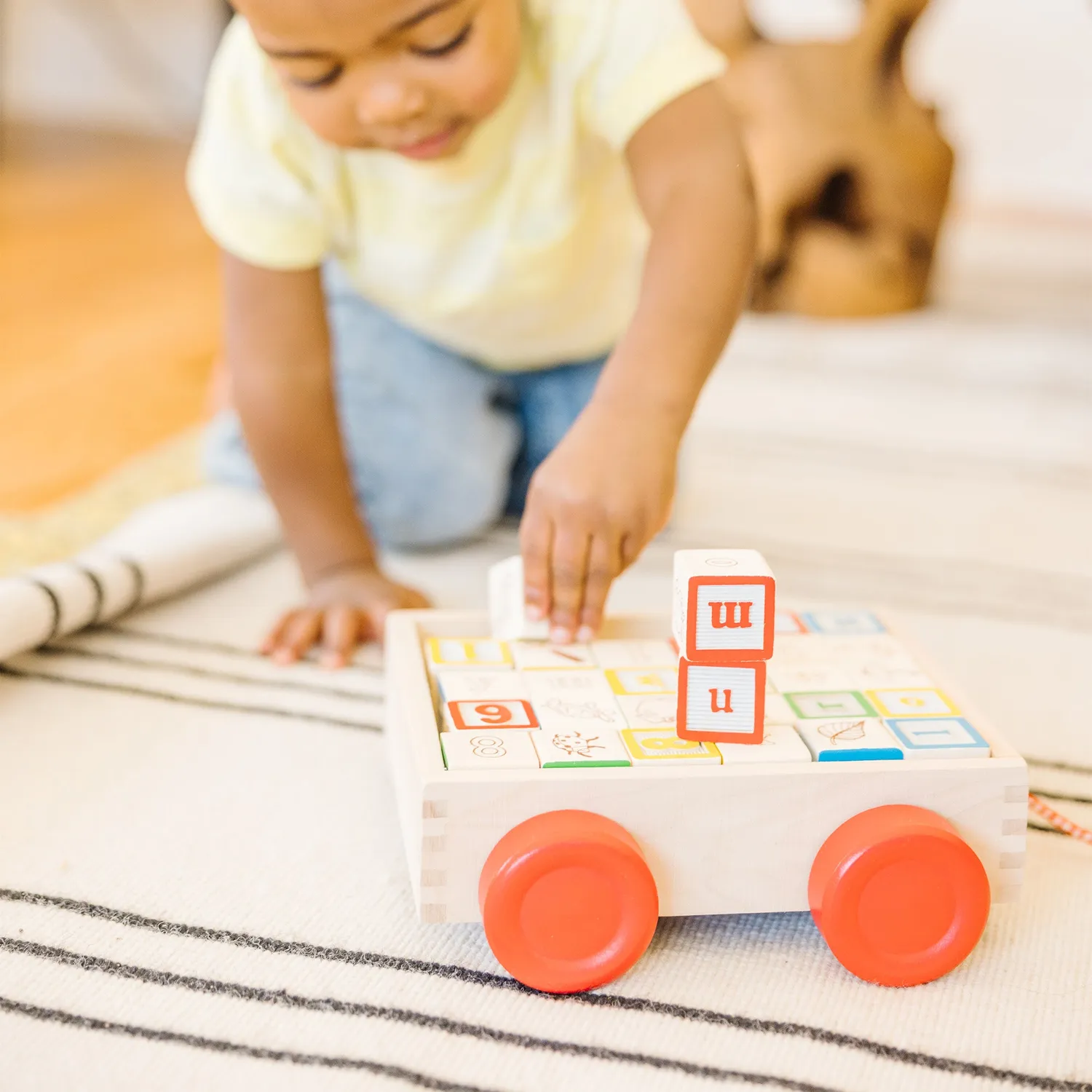 Melissa & Doug Classic ABC Block Cart Bauklötze Holz 30-tlg