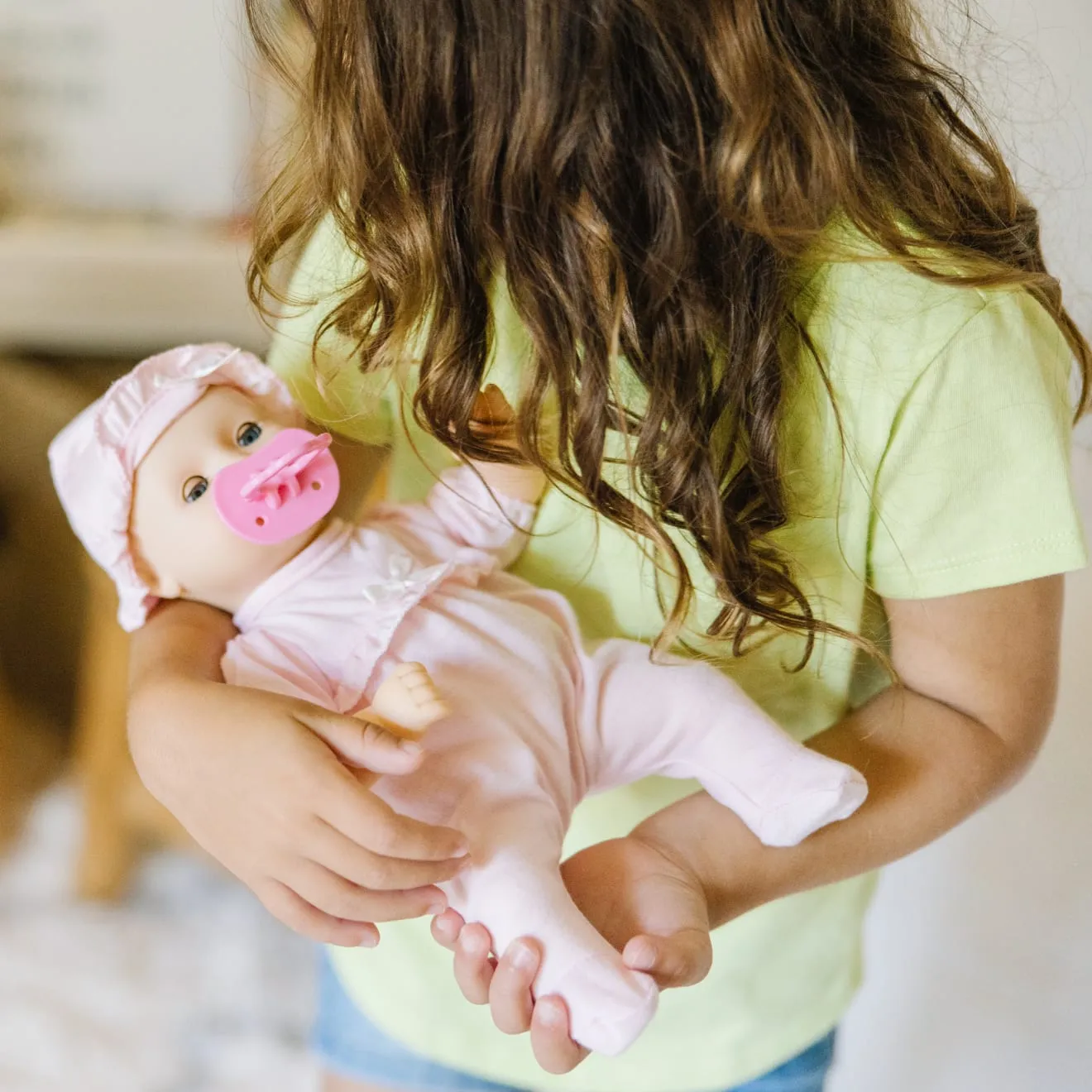 Melissa & Doug Jenna Babypuppe 30 cm mit Schnuller