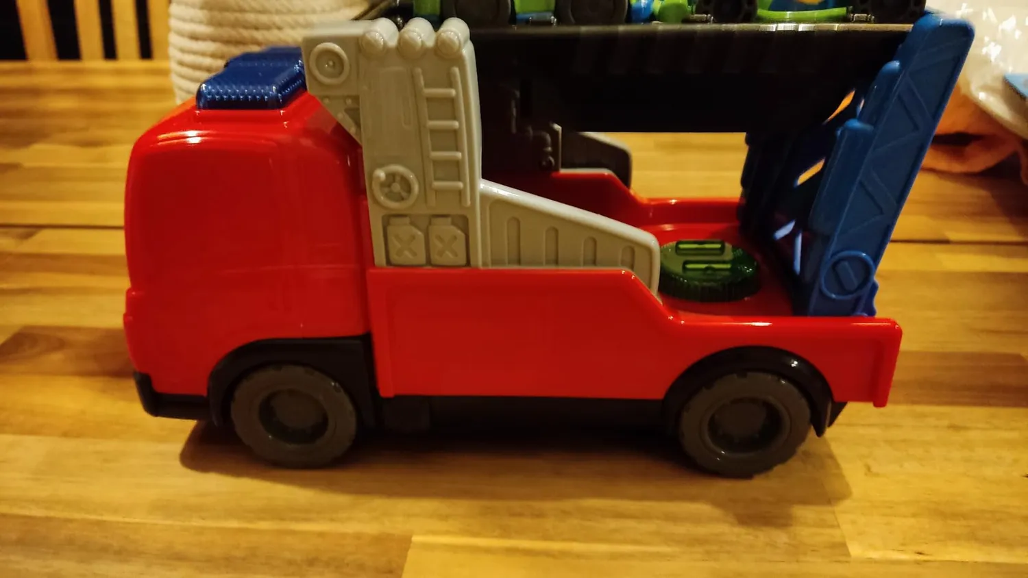 VTech Baby Autotransporter Abschleppwagen mit 2 Autos