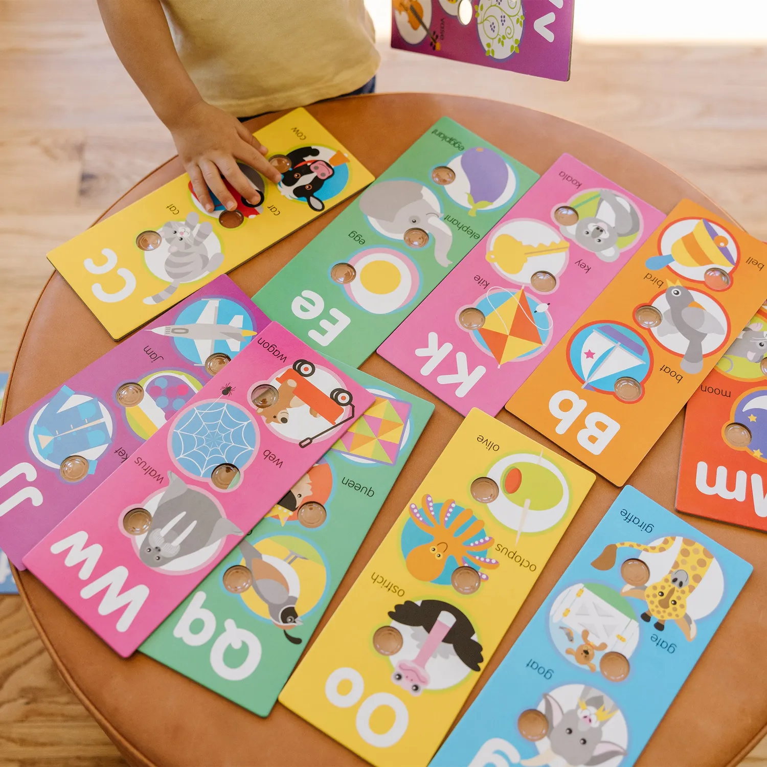 Melissa & Doug Poke-A-Dot Lernkarten Alphabet A-Z