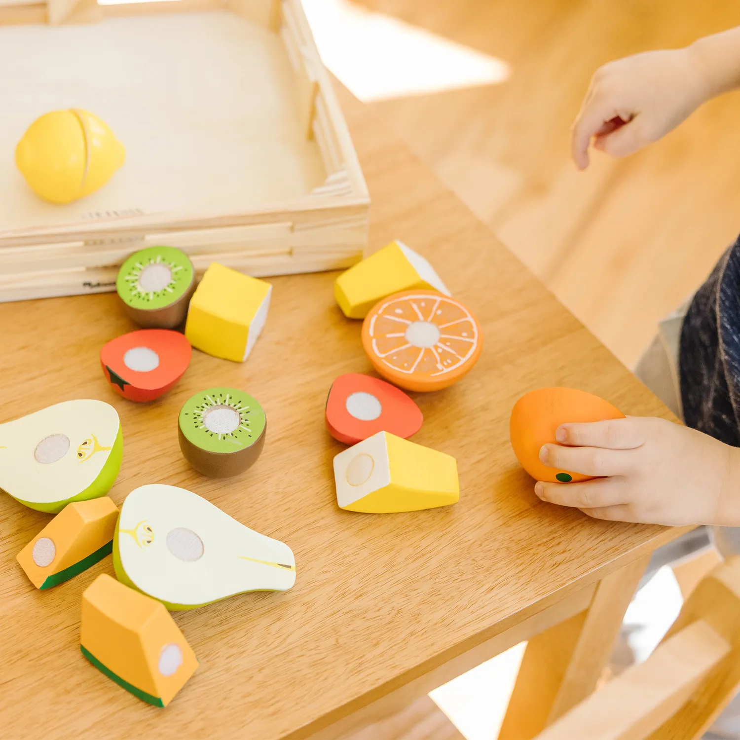 Melissa & Doug Cutting Fruit Spiellebensmittel Holz 17-tlg zählend
