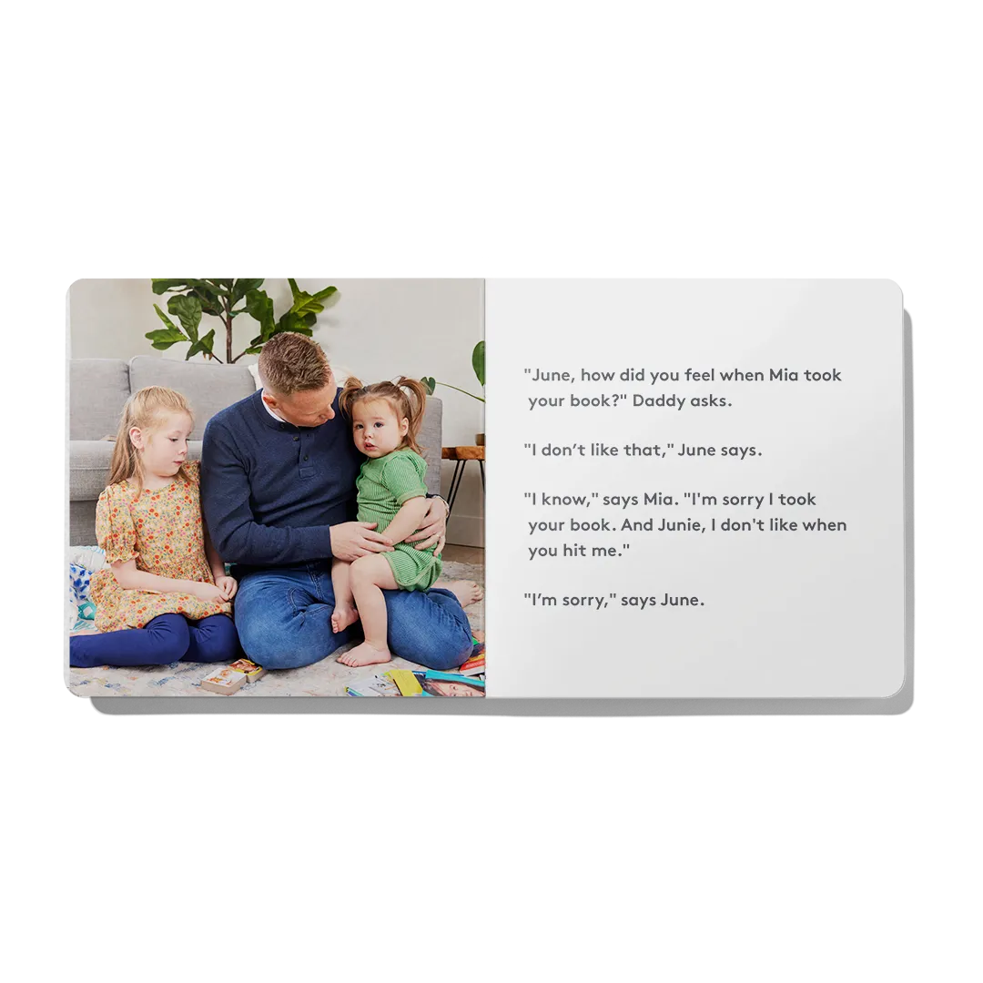 Lovevery Library Hitting Hurts Pappbuch englisch ab 1 Jahr
