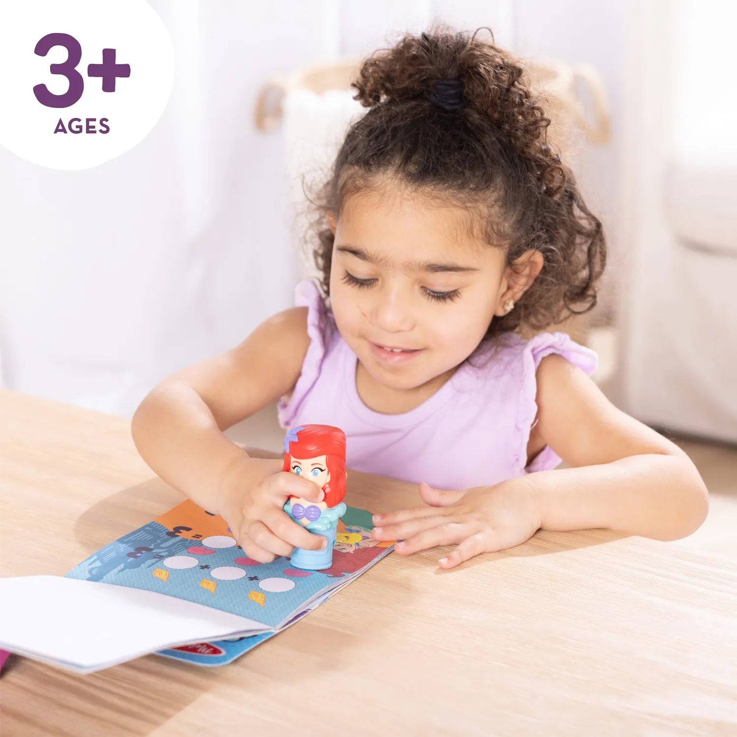 Melissa & Doug Sticker WOW Ariel Stickerbuch 24 Seiten Stempel