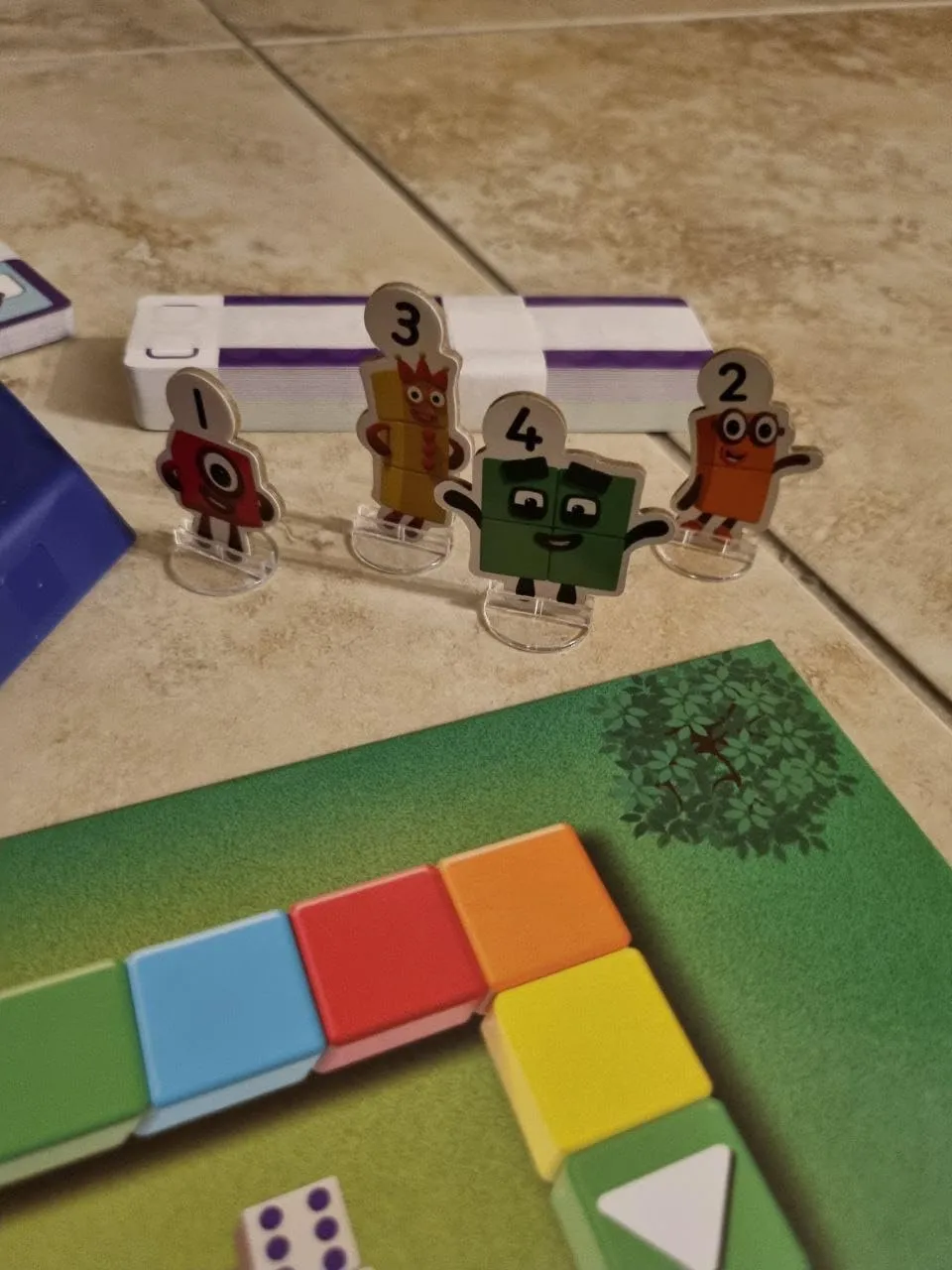 Learning Resources Numberblocks Wettlauf zum Musterpalast Brettspiel 91-teilig