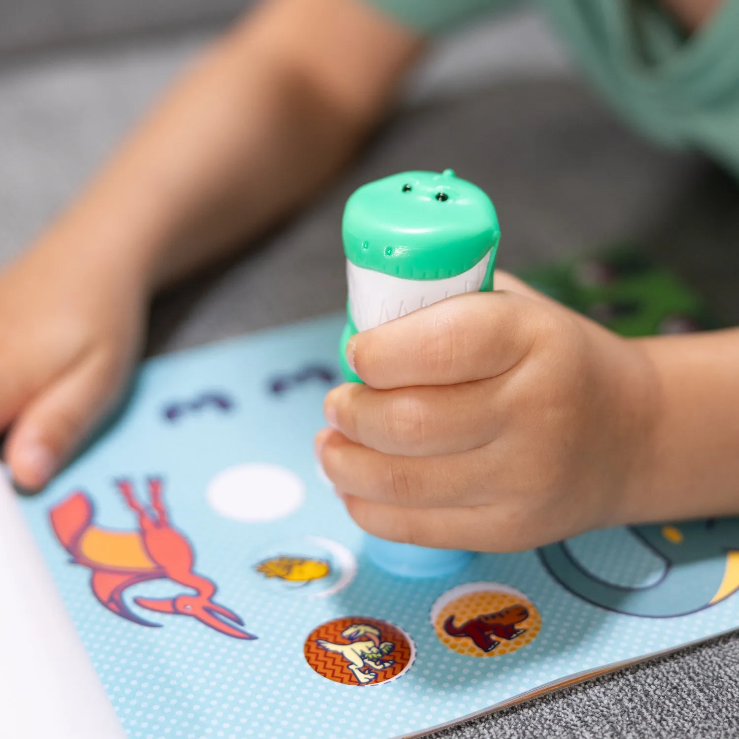 Melissa & Doug Sticker WOW Dinosaurier Stempel 24 Seiten