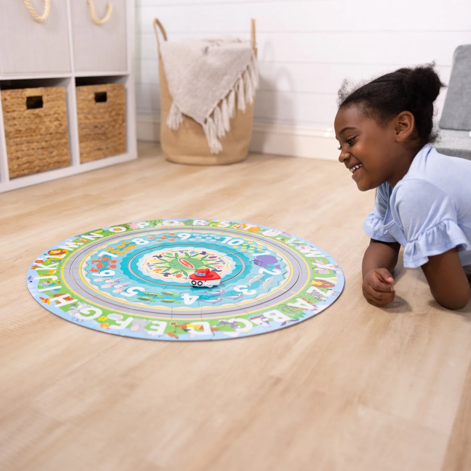 Melissa & Doug Round the Shore Tracks Bodenpuzzle 48 Teile rund