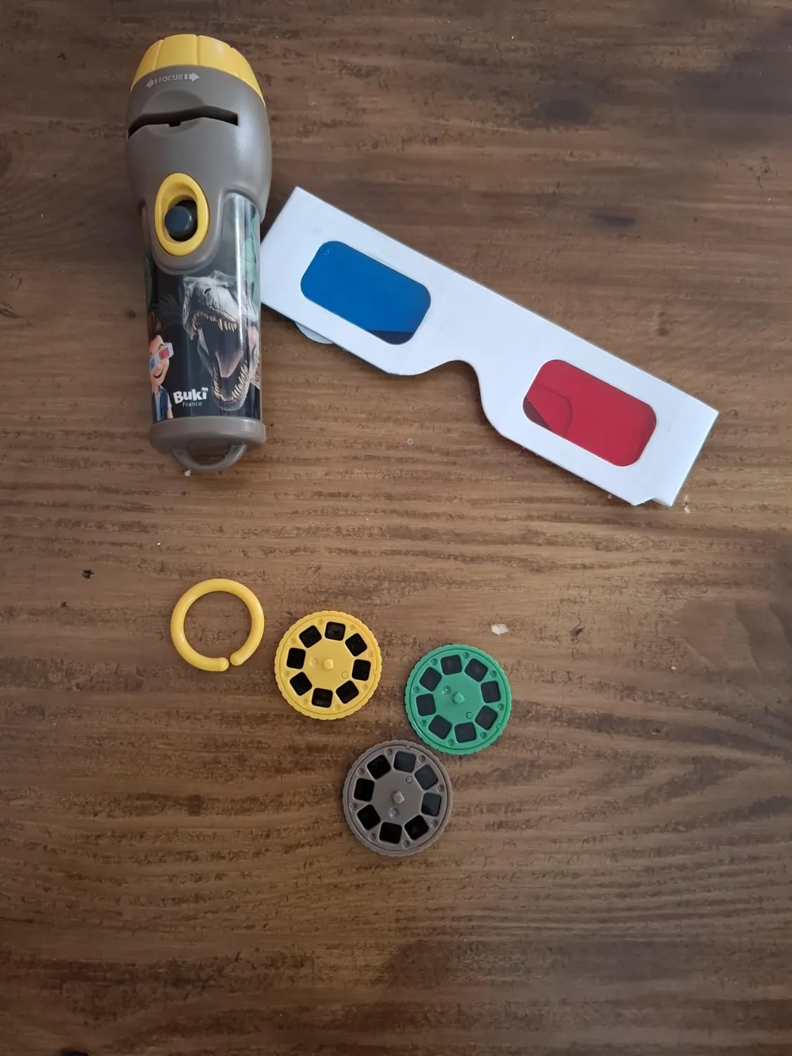Buki 6339 Dinosaurier 3D-Projektor 24 Bilder