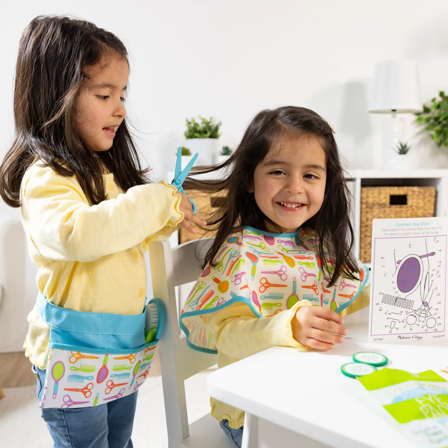 Melissa and Doug Love Your Look Salon & Spa Play Set Friseur 16-teilig