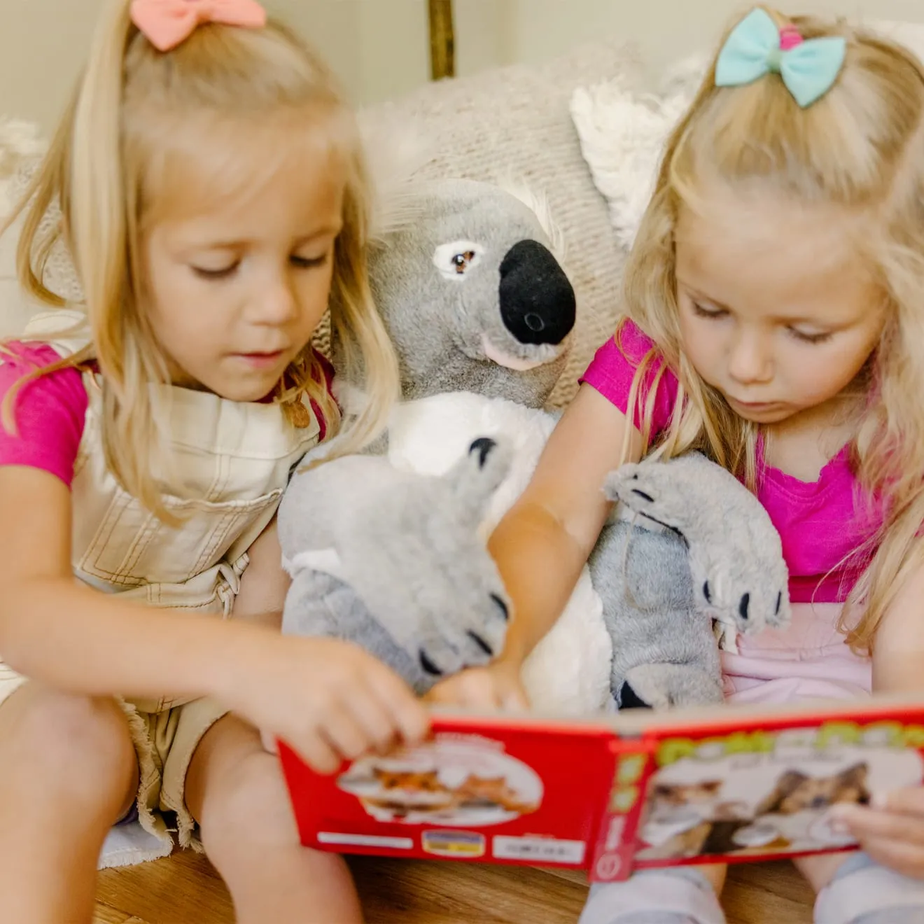 Melissa Doug Lifelike Plush Koala Plüschtier 35 cm grau
