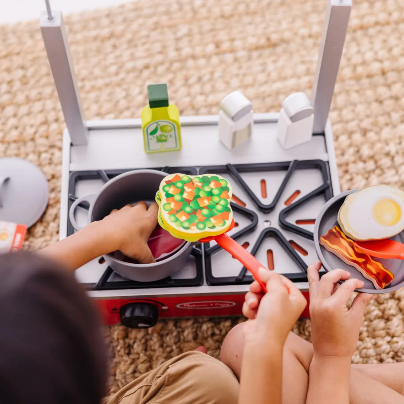 Melissa & Doug Deluxe Cooktop Spielherd Holz 19-teilig wendbar