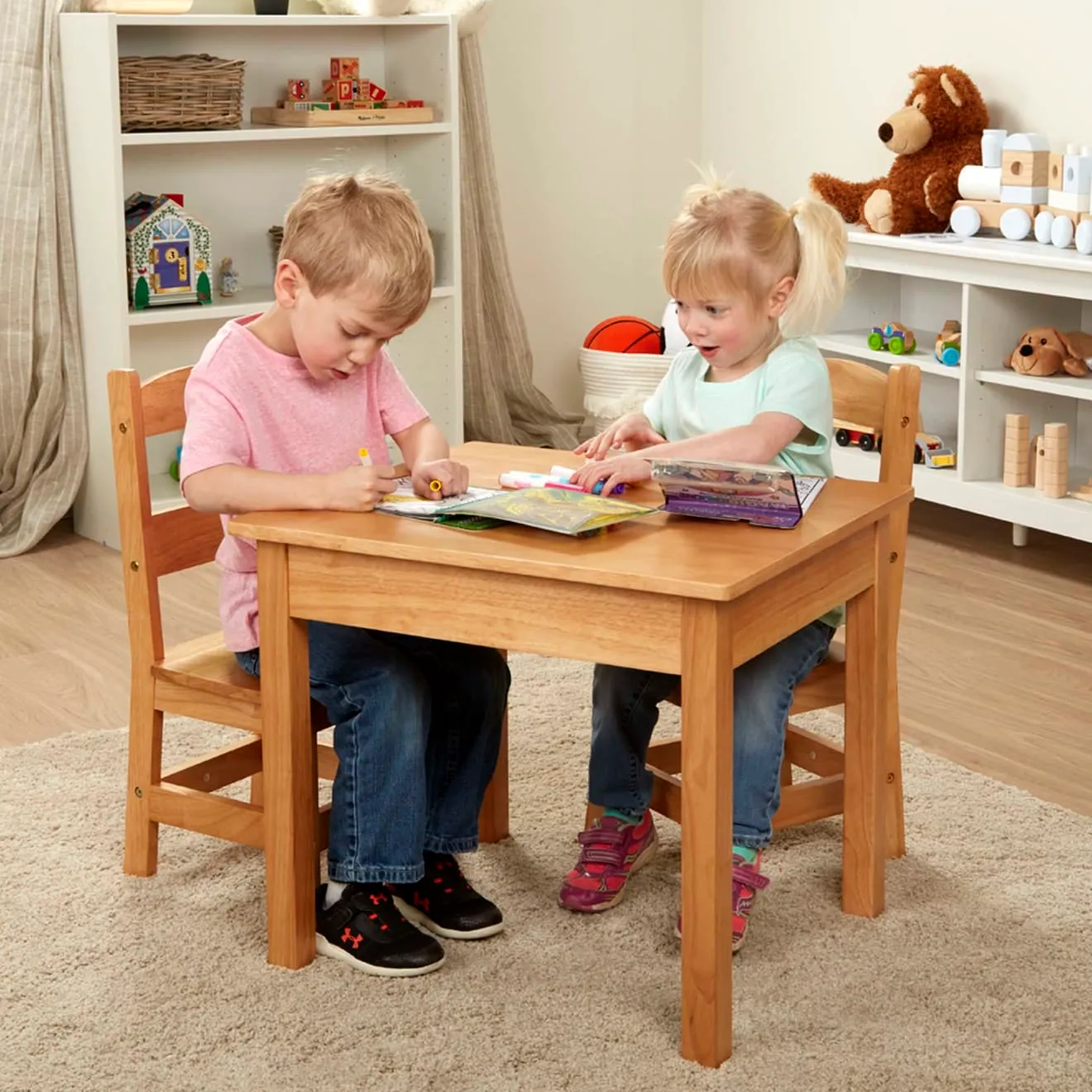 Melissa & Doug Kindertisch mit Stühlen Holz Natur 3tlg