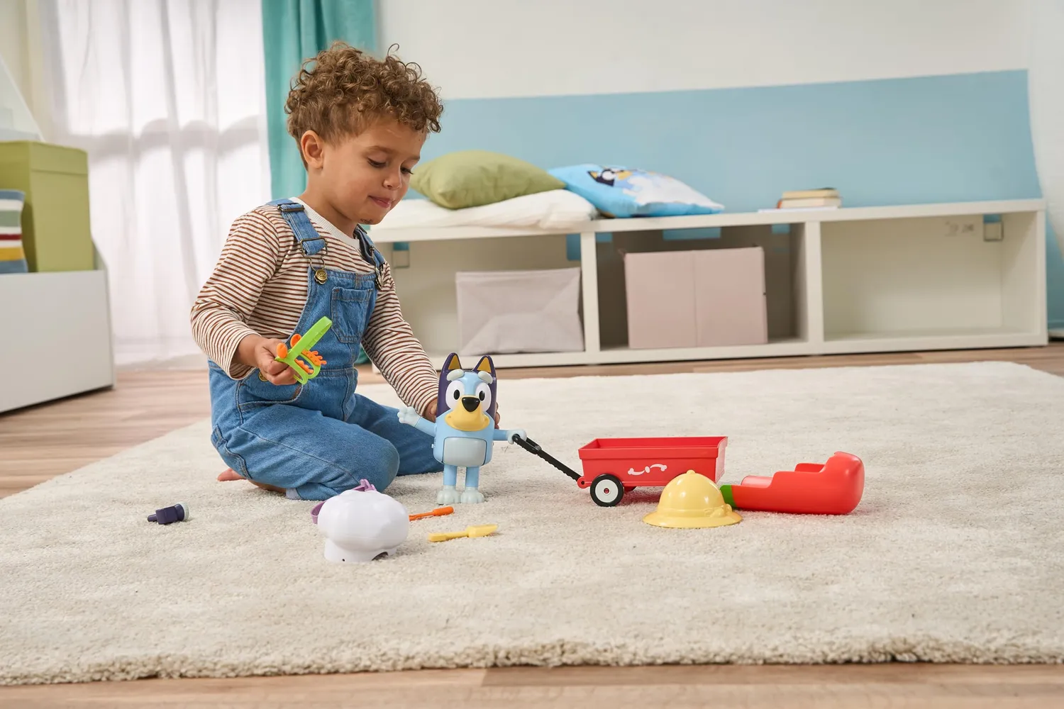 VTech Dress-Up Bluey Spielfigur mit 9 Zubehör ab 3 Jahre