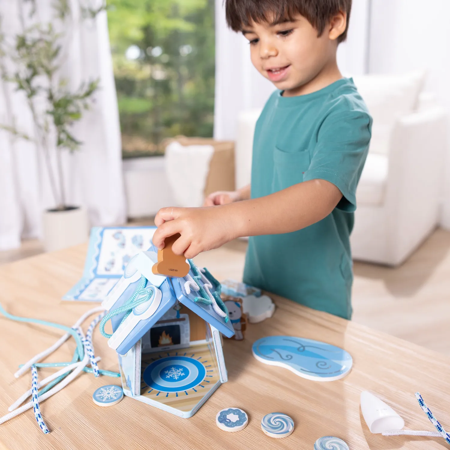 Melissa & Doug Lebkuchenhaus Spielset Holz Winter Frost