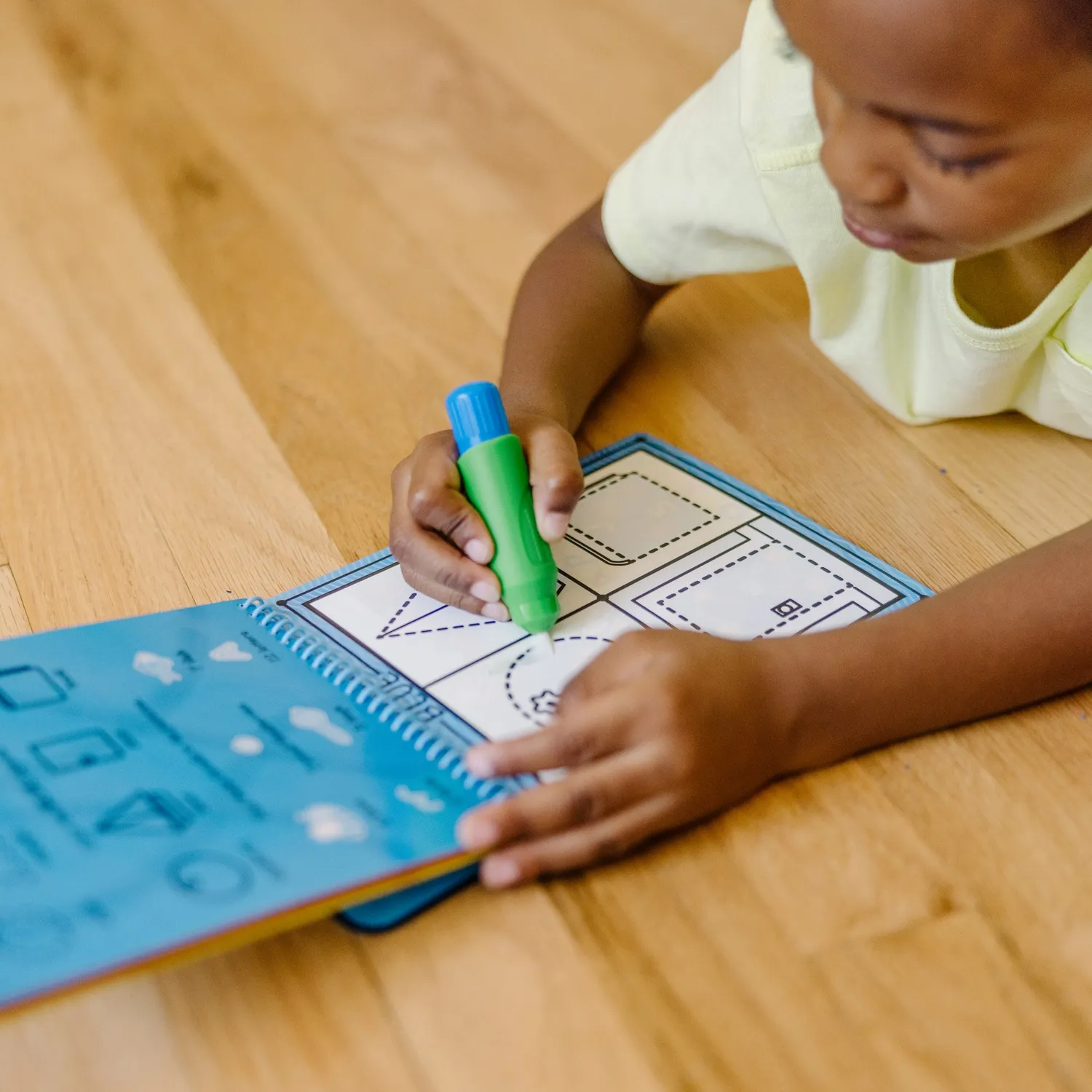 Melissa & Doug Water Wow! Malbuch Farben Formen Wasserstift