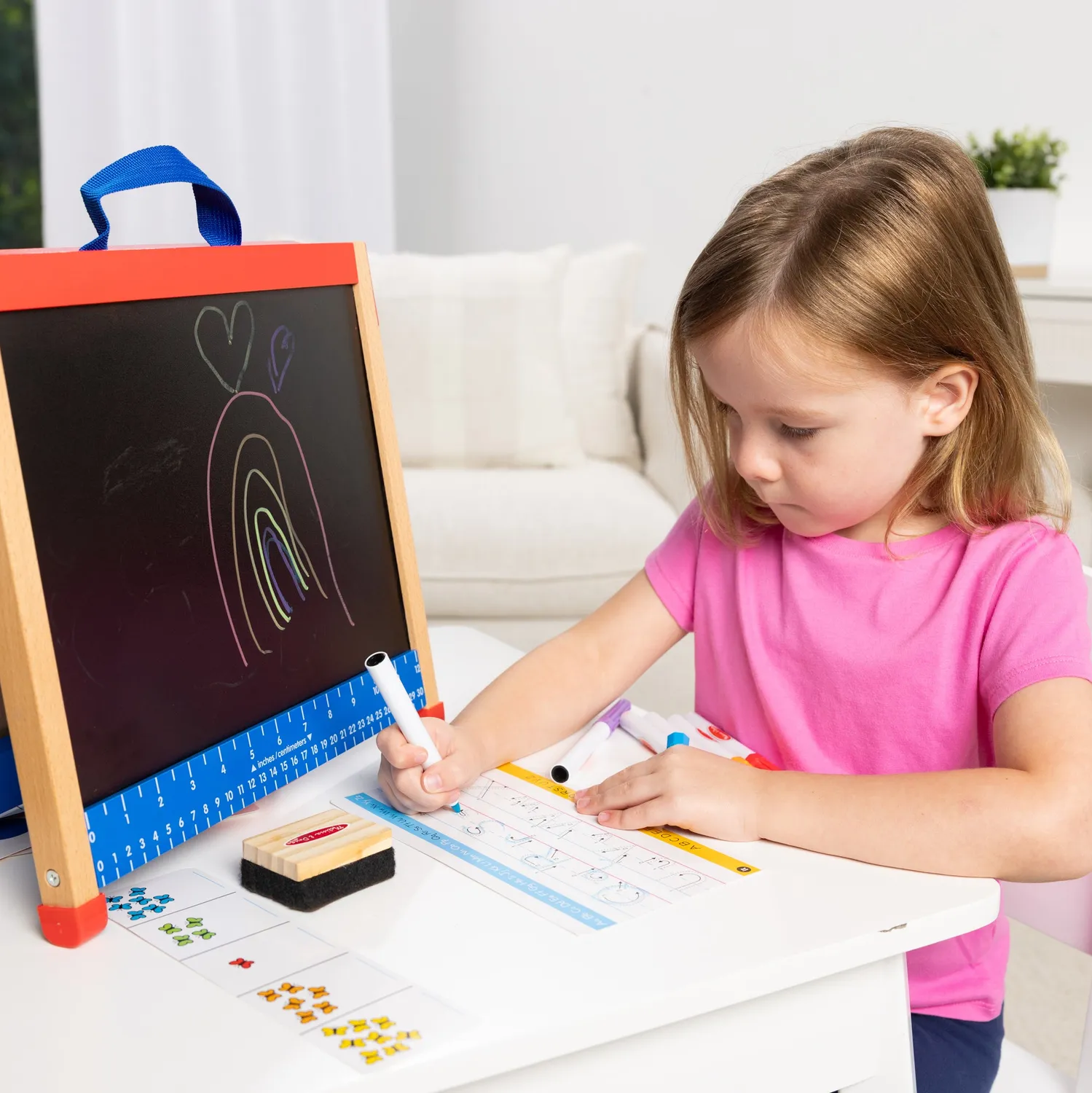 Melissa & Doug Take-Along Activity Staffelei Holz 2in1 Kreide