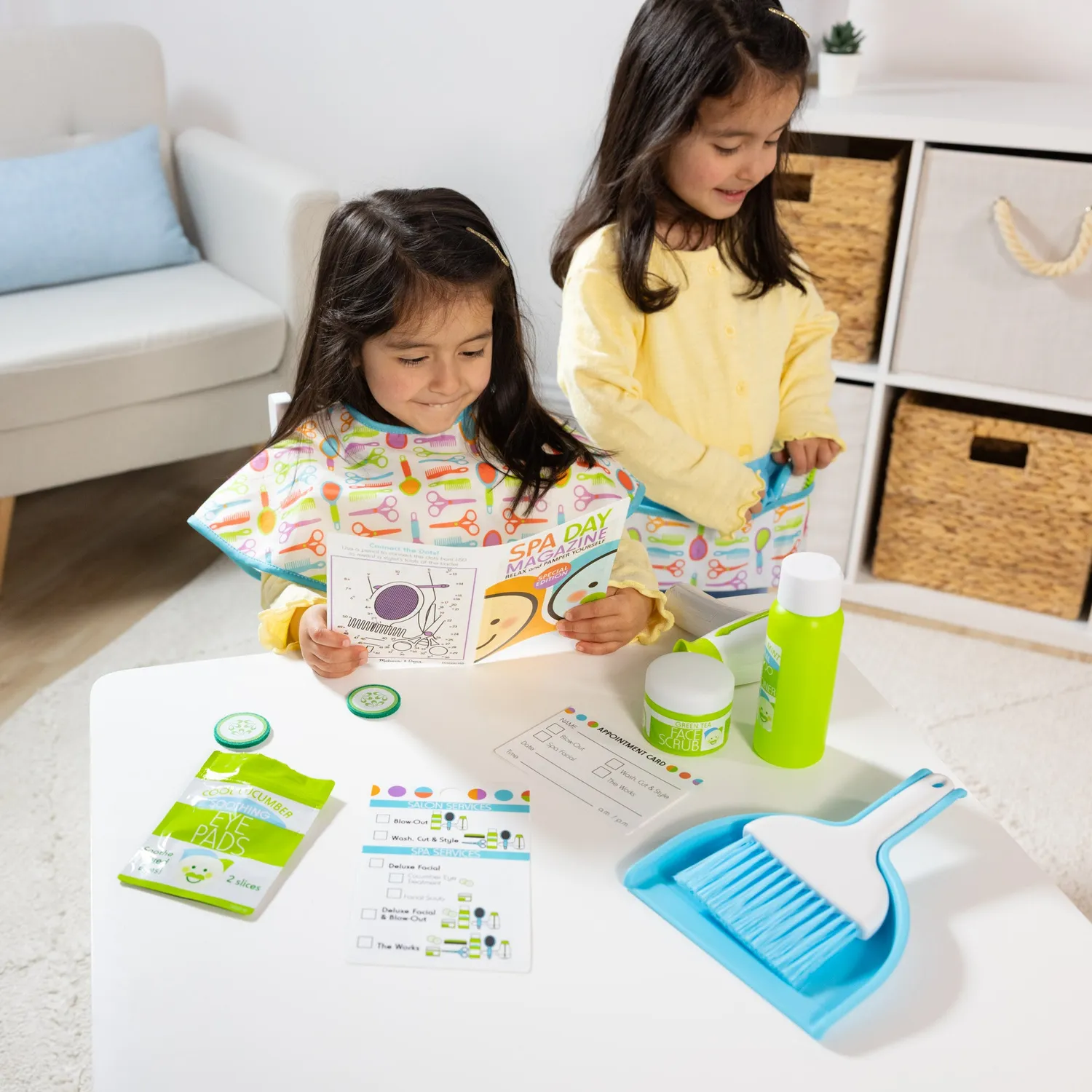 Melissa and Doug Love Your Look Salon & Spa Play Set Friseur 16-teilig