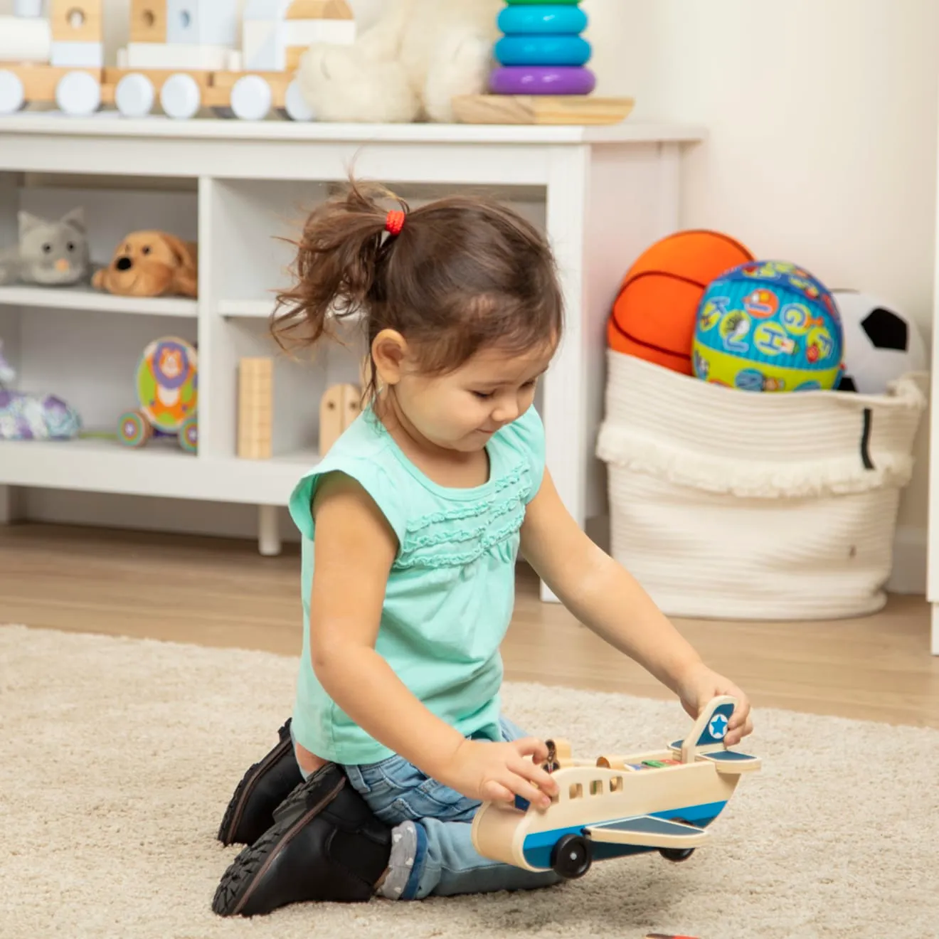 Melissa & Doug Wooden Airplane Holzflugzeug mit Figuren