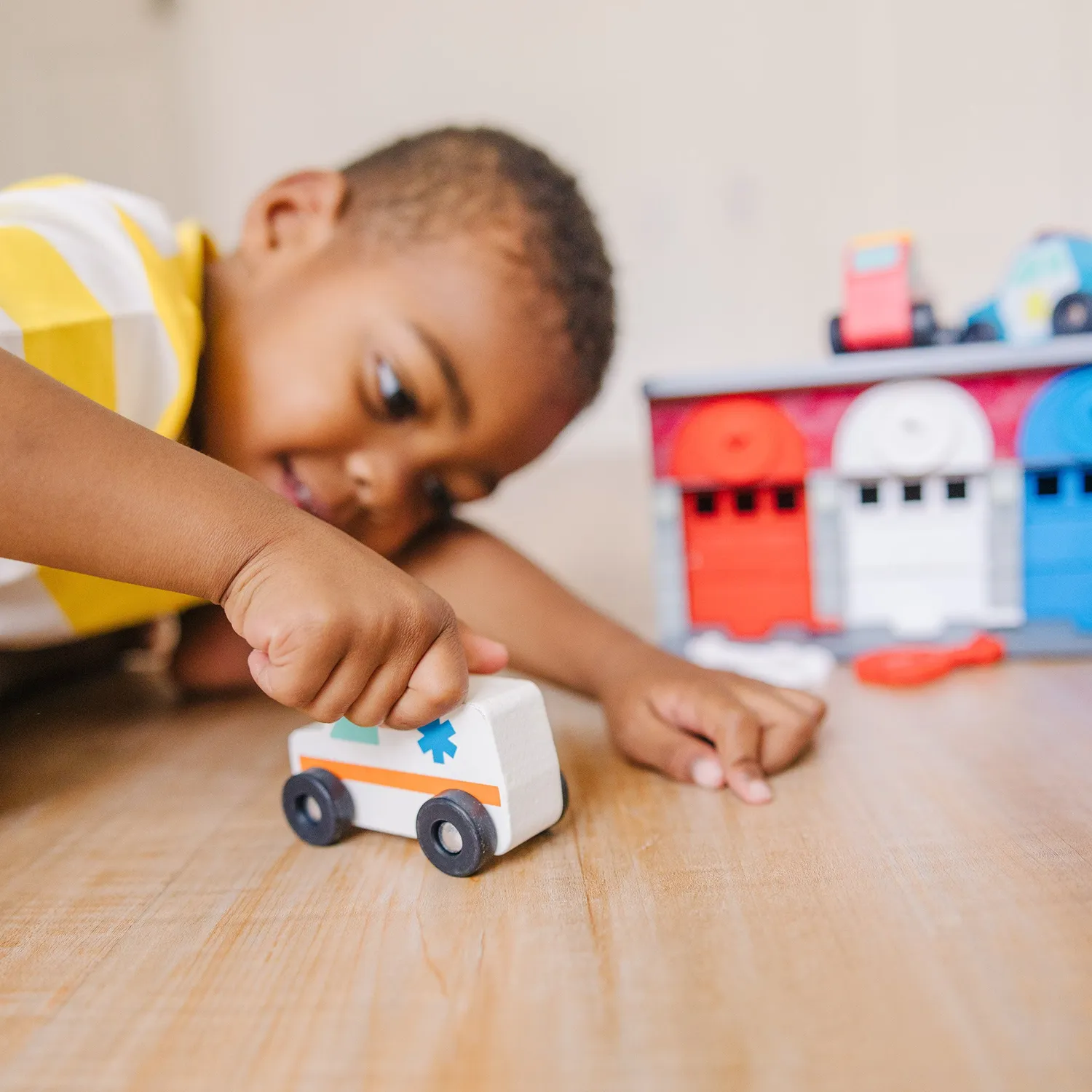 Melissa & Doug Keys Cars Spielgarage Rettung Fahrzeuge