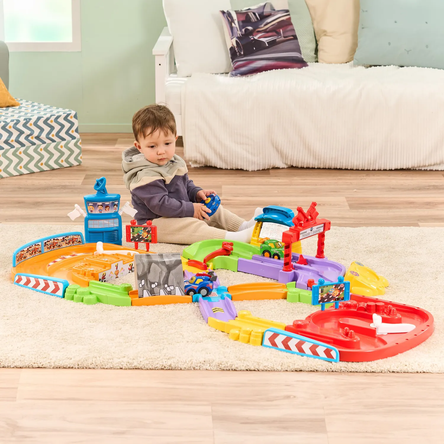 VTech Tut Tut Baby Flitzer RC Autorennbahn Spielset mit Fernbedienung